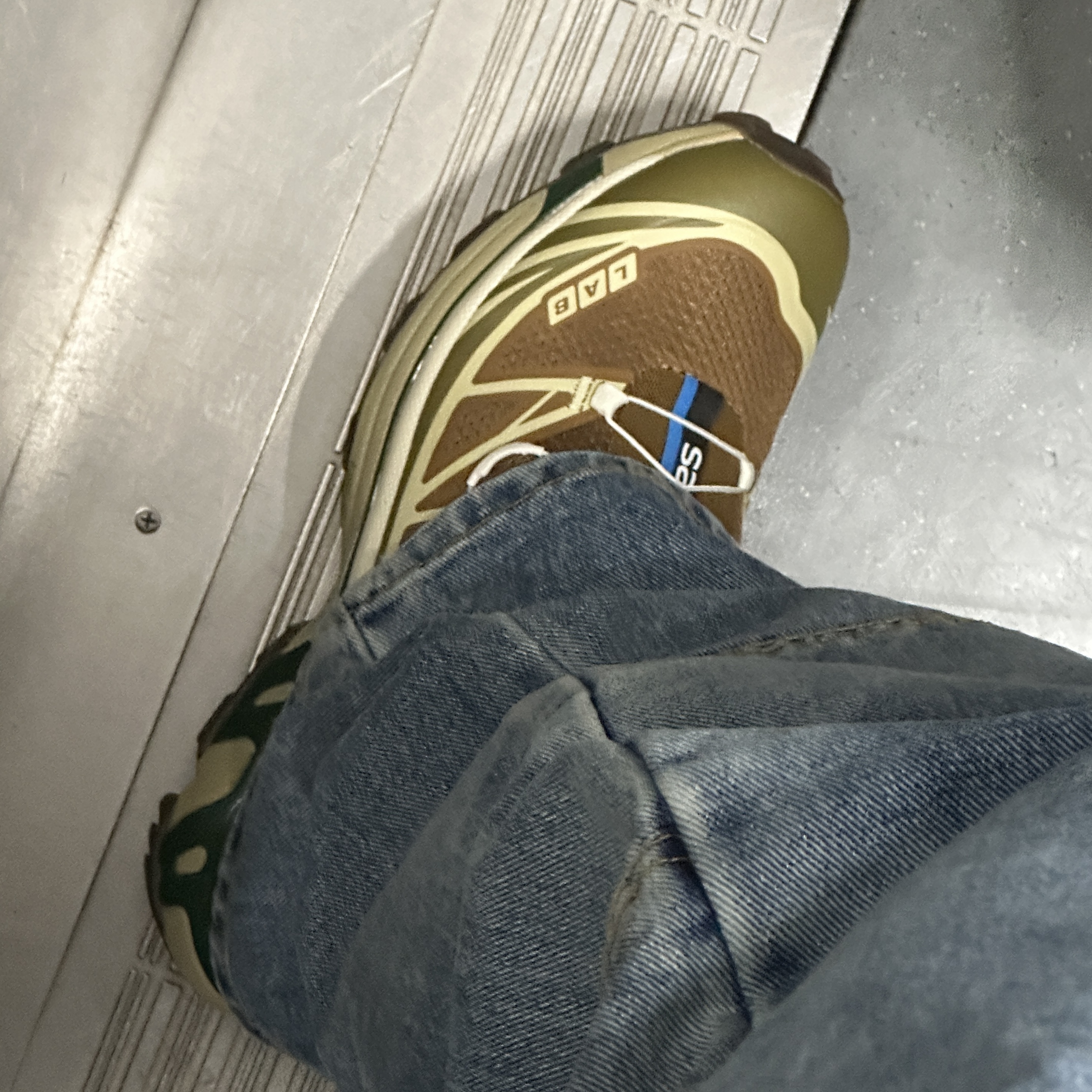 Salomon XT-6 Rubber Lizard 착용 스타일