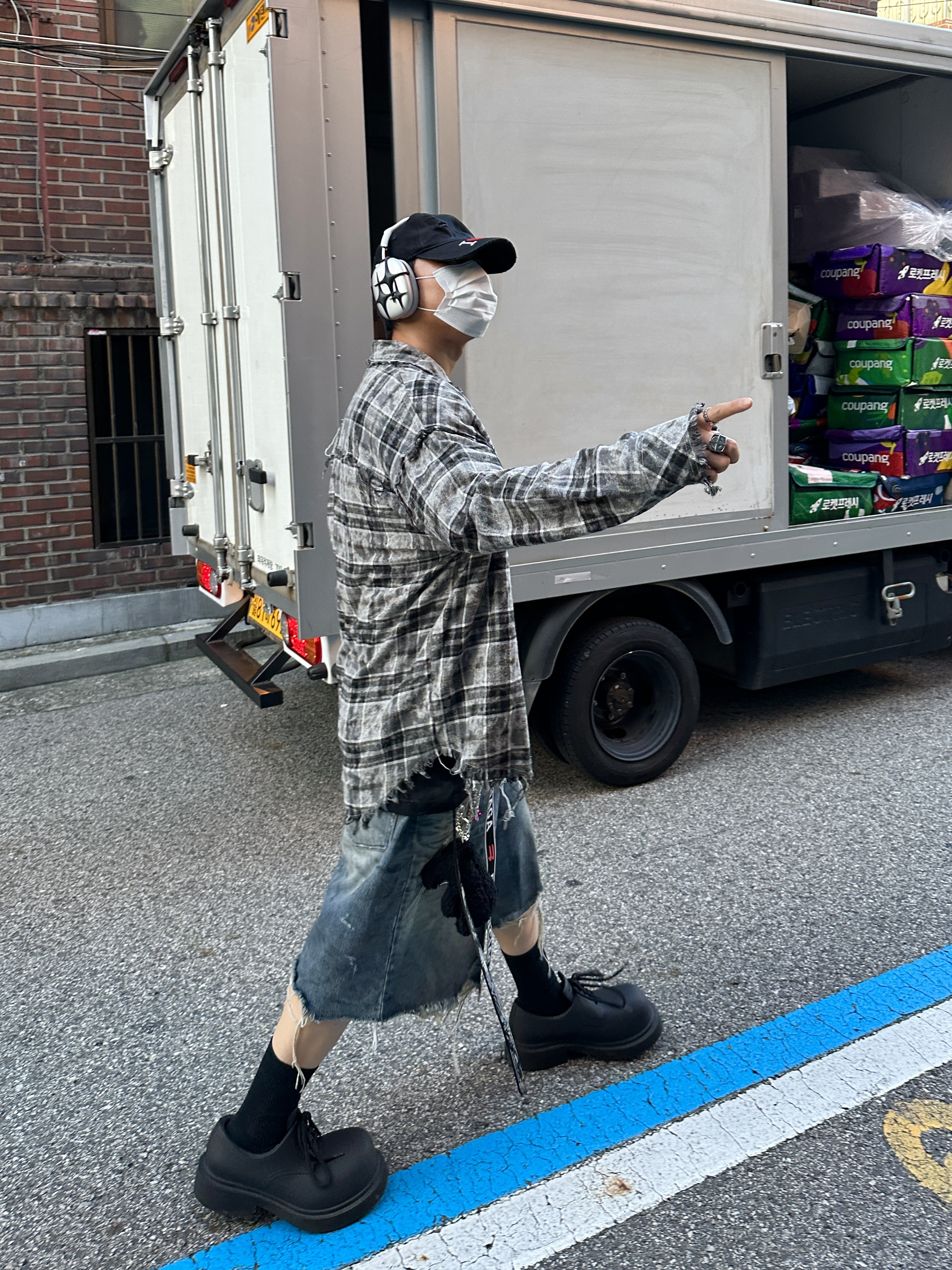 Project G/R Reworked Bermuda Shorts Blue, Project G/R I Love GR Cap Black - Haus of GR Exclusive 착용 스타일 - 2