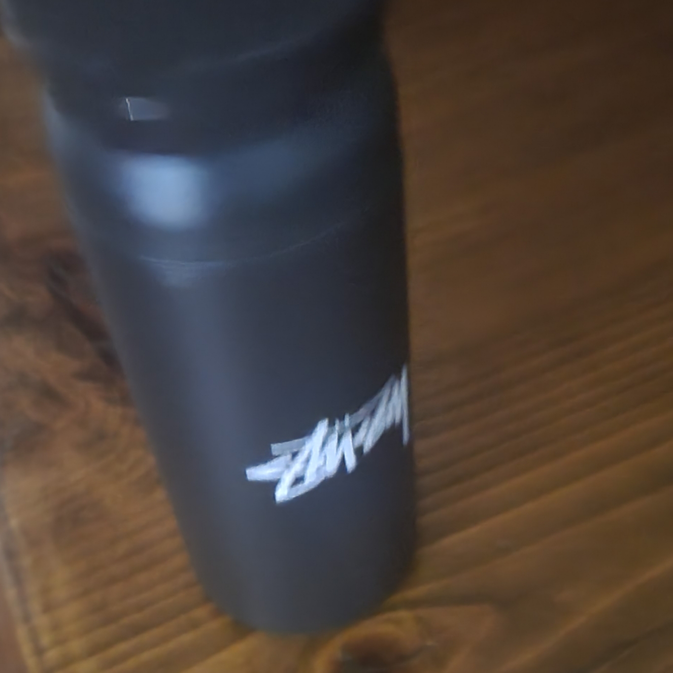 Stussy x Kinto Travel Tumbler Black 착용 스타일