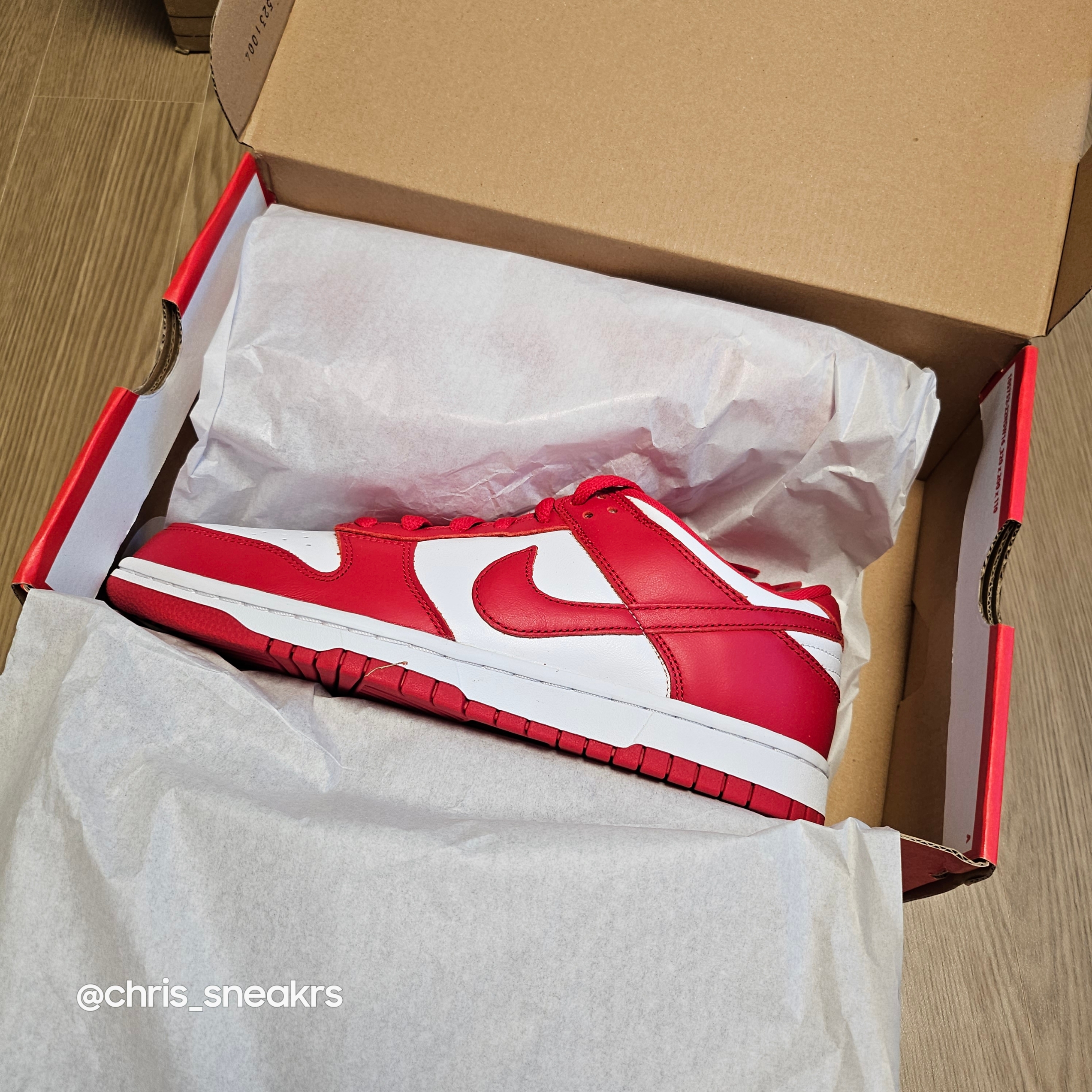 Nike Dunk Low SP White and University Red 2023 착용 스타일 - 3