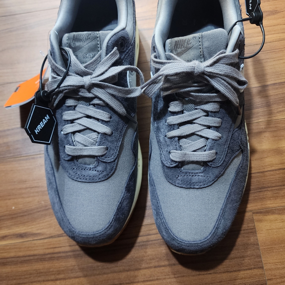 Nike Air Max 1 Crepe 착용 스타일