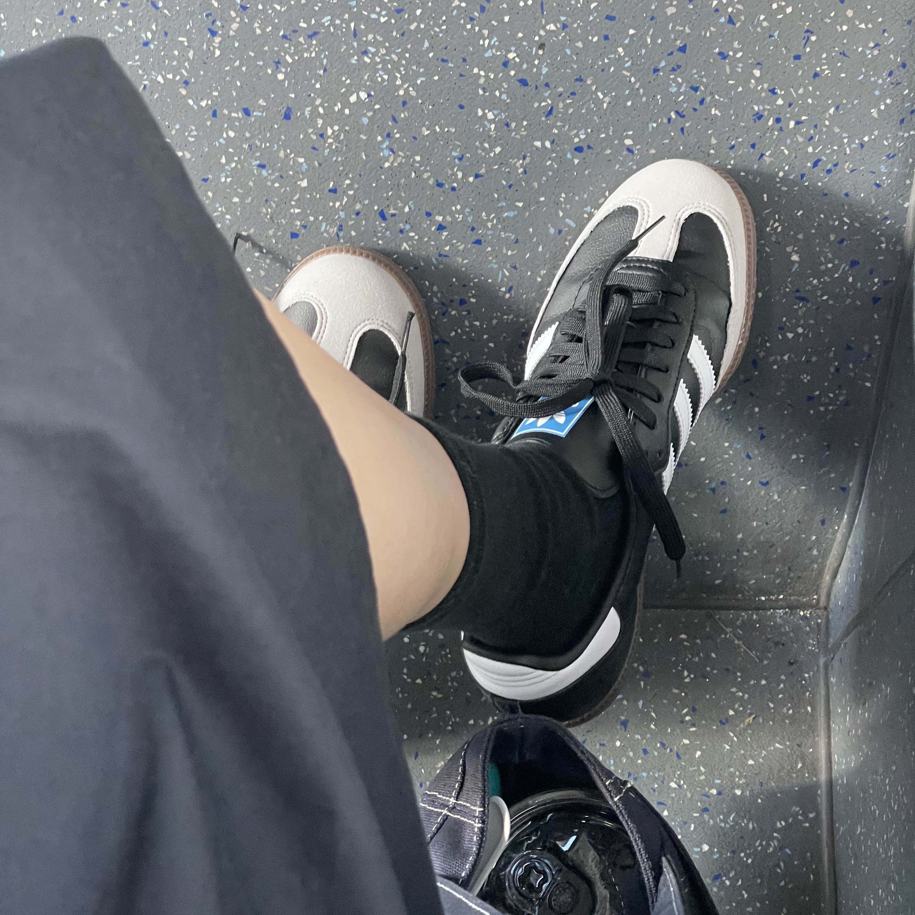 Adidas Samba Vegan Black White 착용 스타일