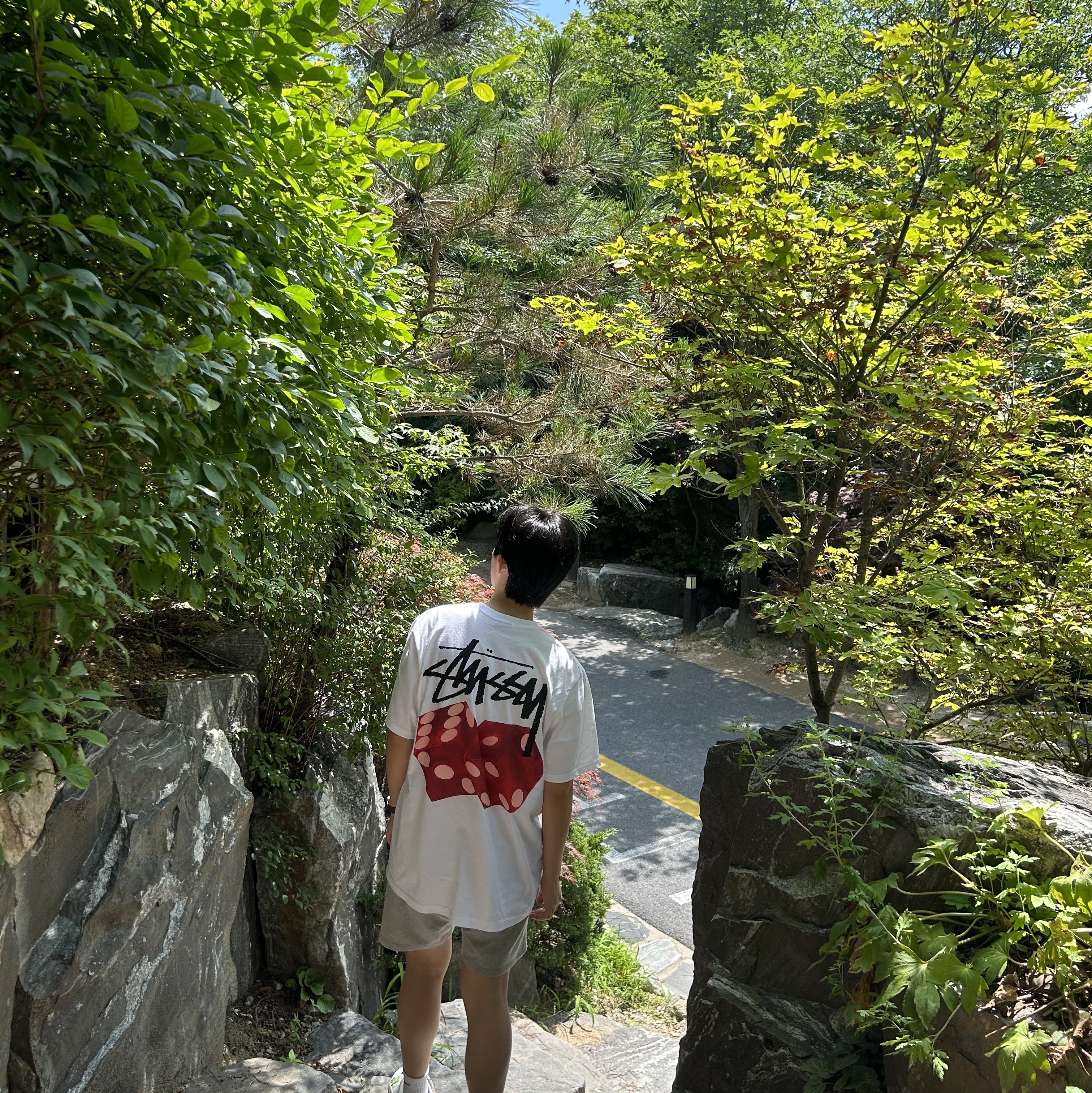 Stussy Diced Out T-Shirt White 착용 스타일 - 1
