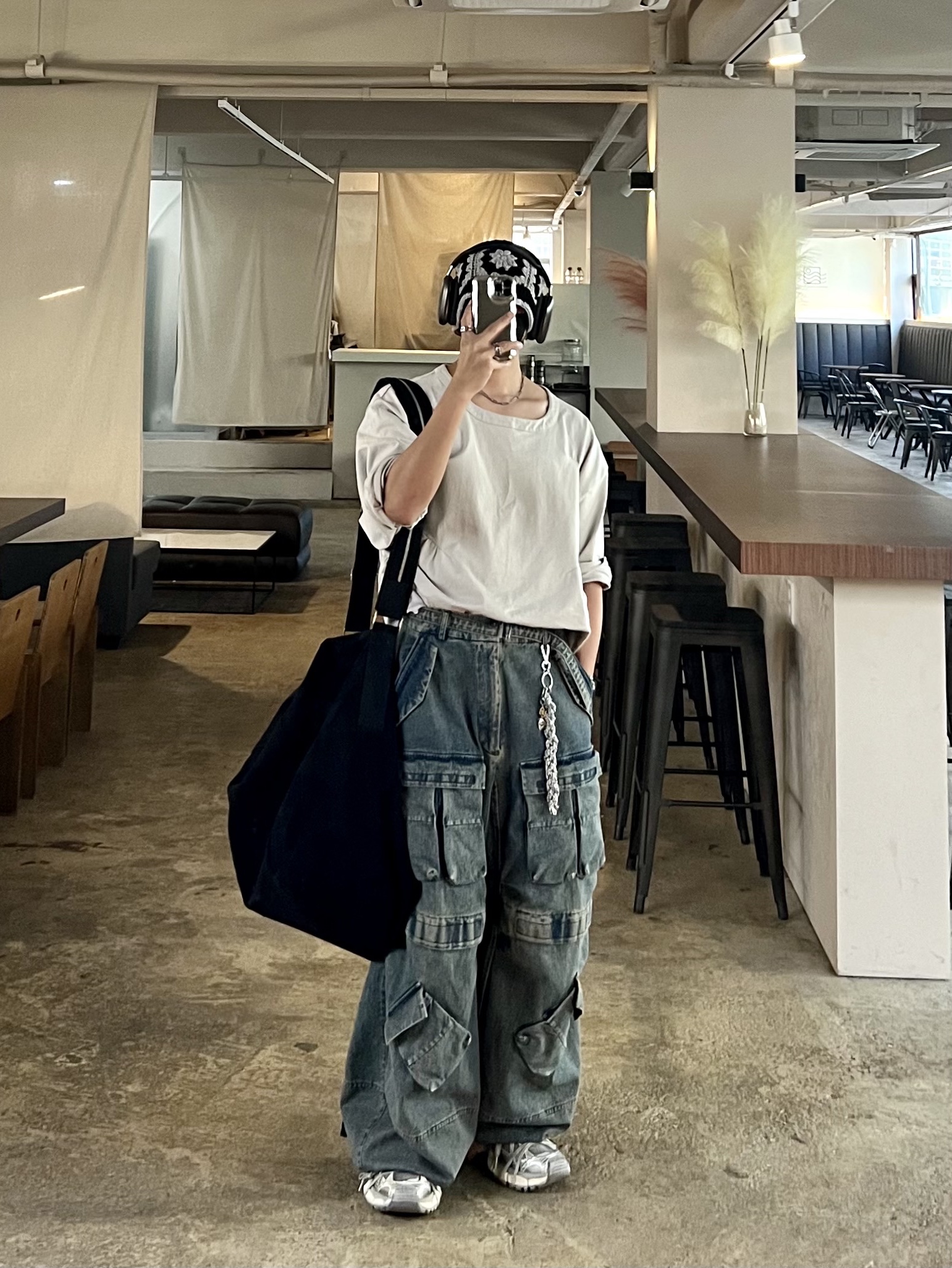Undermycar Leachi Multiple Tangles Double Logo Keyring Down Blue - 23SS, Balenciaga 3XL Sneakers Light Beige 착용 스타일