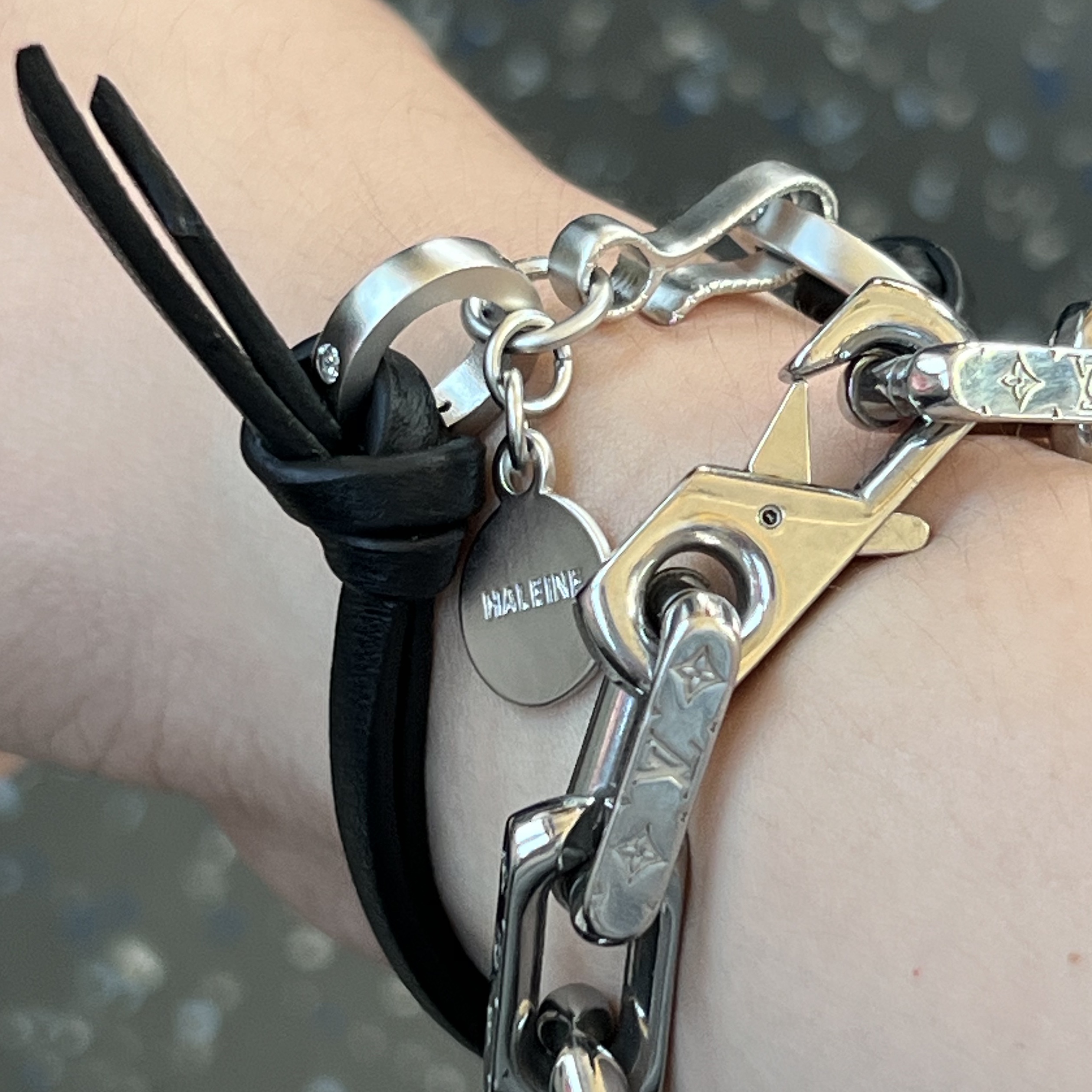 Haleine Leather Metal Mix Bracelet Black, Louis Vuitton Monogram Chain Bracelet Silver 착용 스타일