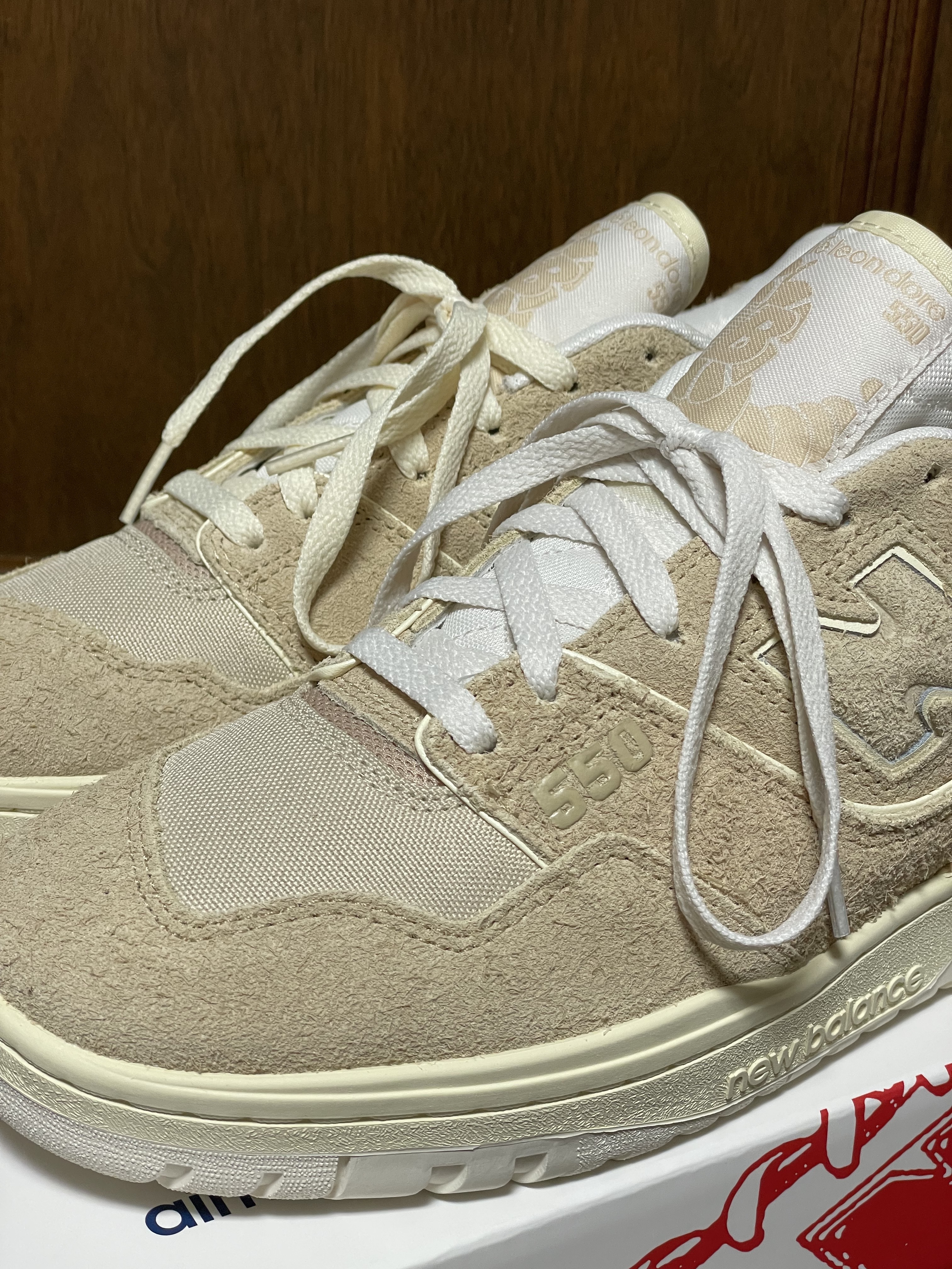 New Balance x Aime Leon Dore 550 Warm Sand 착용 스타일 - 4