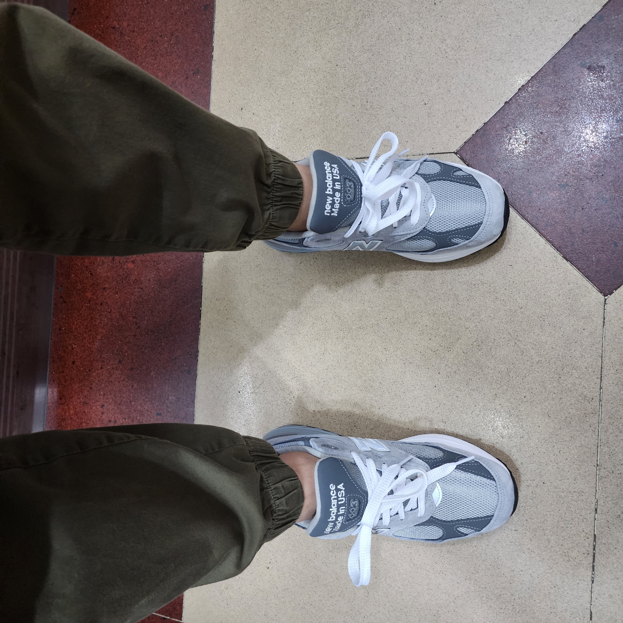 New Balance 993 Made in USA Grey - D Standard 착용 스타일