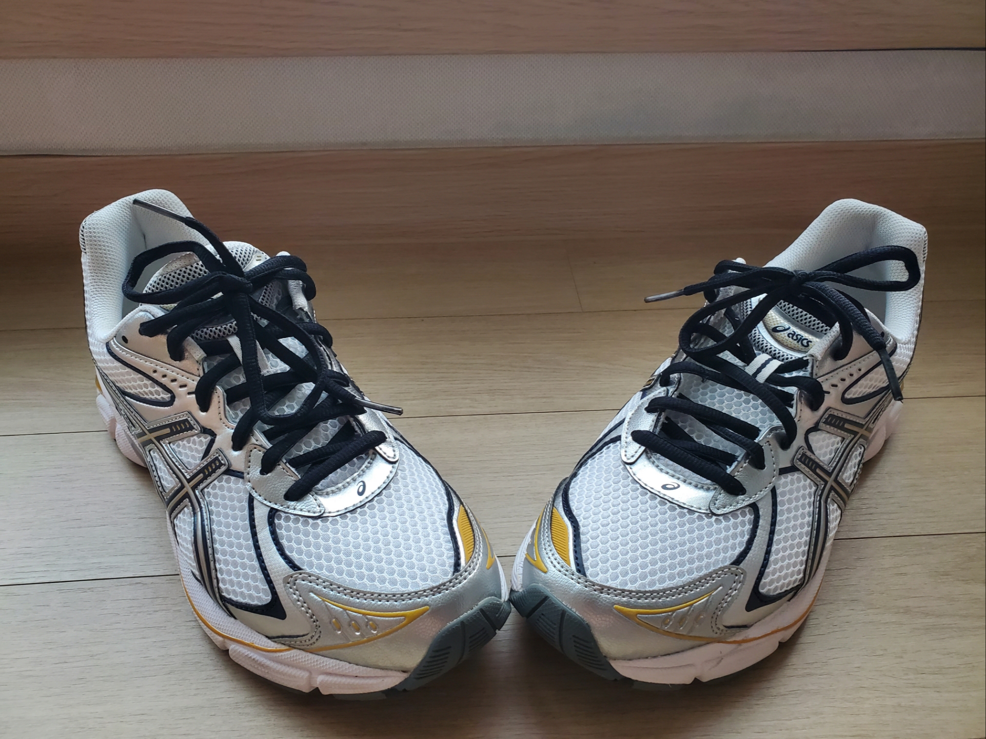 Asics GT-2160 White Pure Silver 착용 스타일 - 2