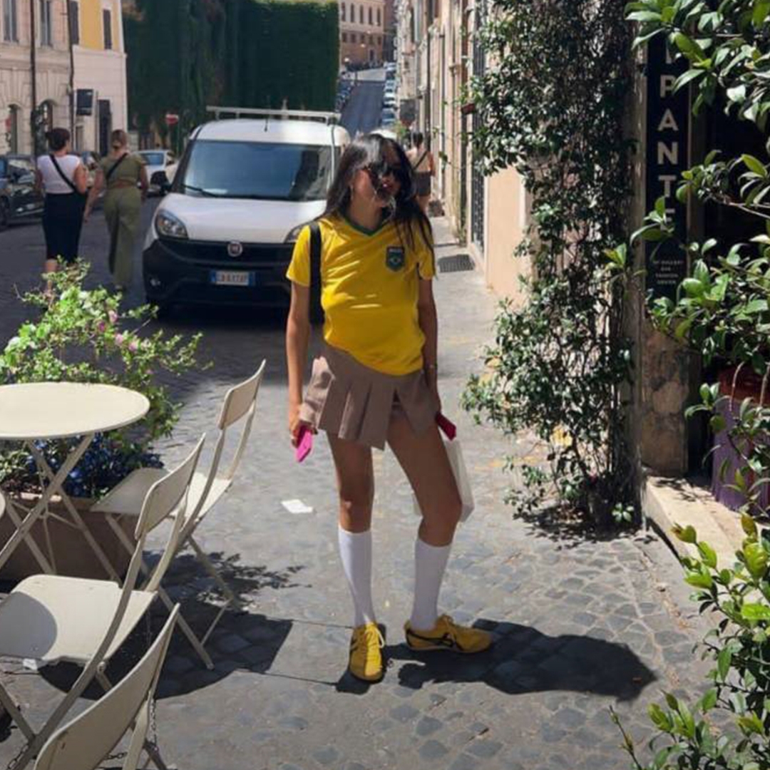 Gucci x Adidas Cotton Jersey T-Shirt Yellow, (W) Nike Australia 2023 Dri-Fit Stadium Home Jersey Varsity Maze (Non Marking Ver.) 착용 스타일 - 3