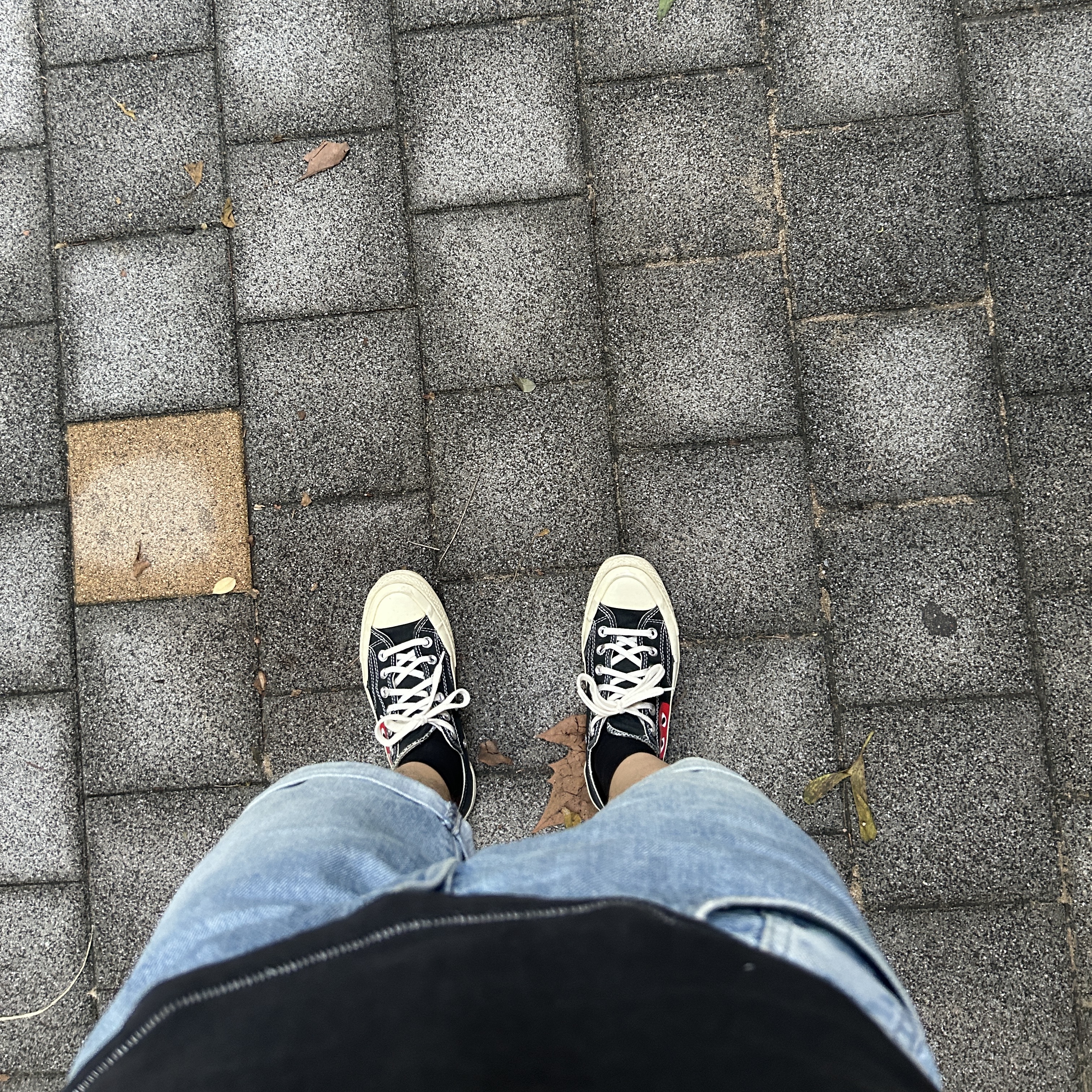 Converse x Play Comme des Garcons Chuck 70 Ox Black 착용 스타일