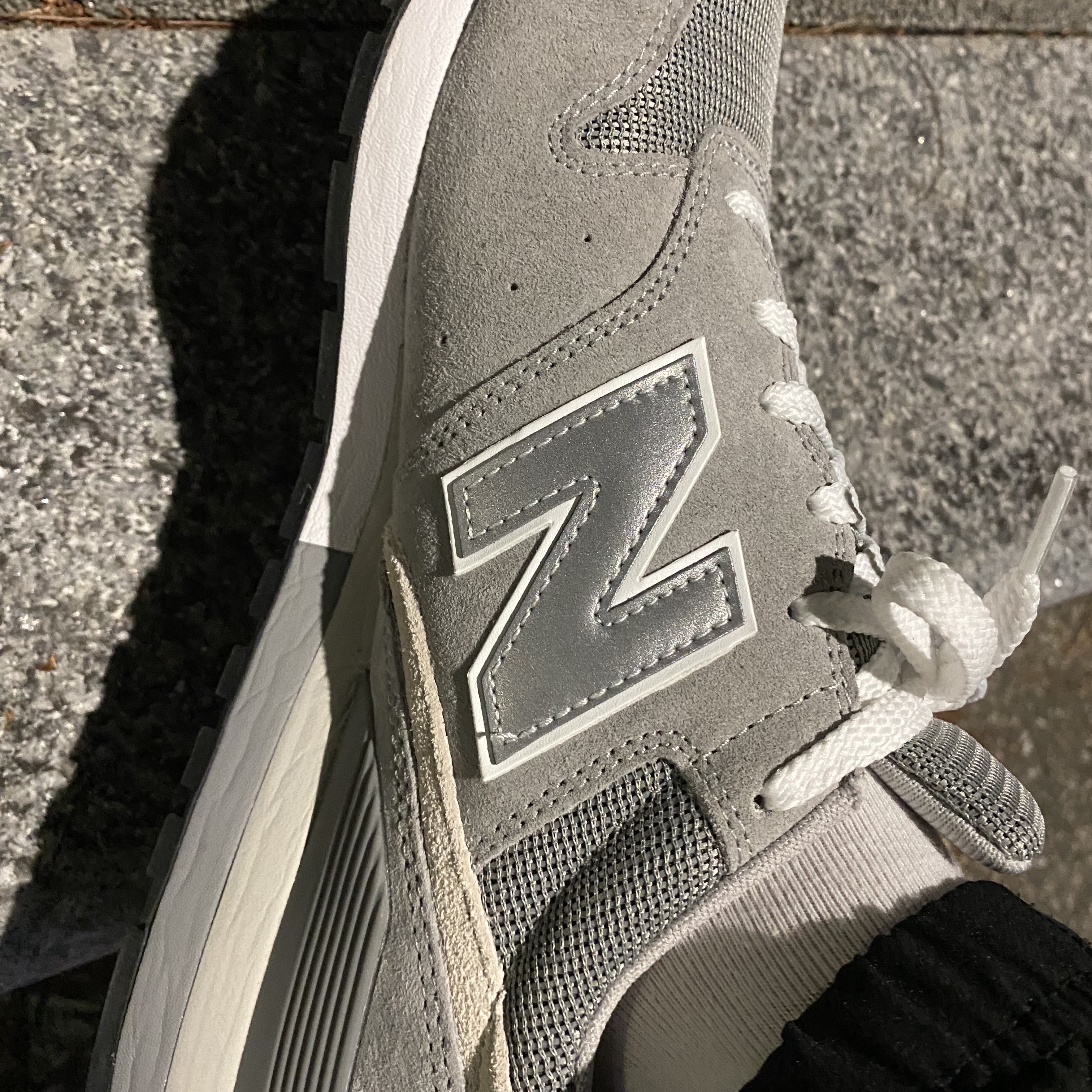 New Balance 996 Grey 착용 스타일 - 3
