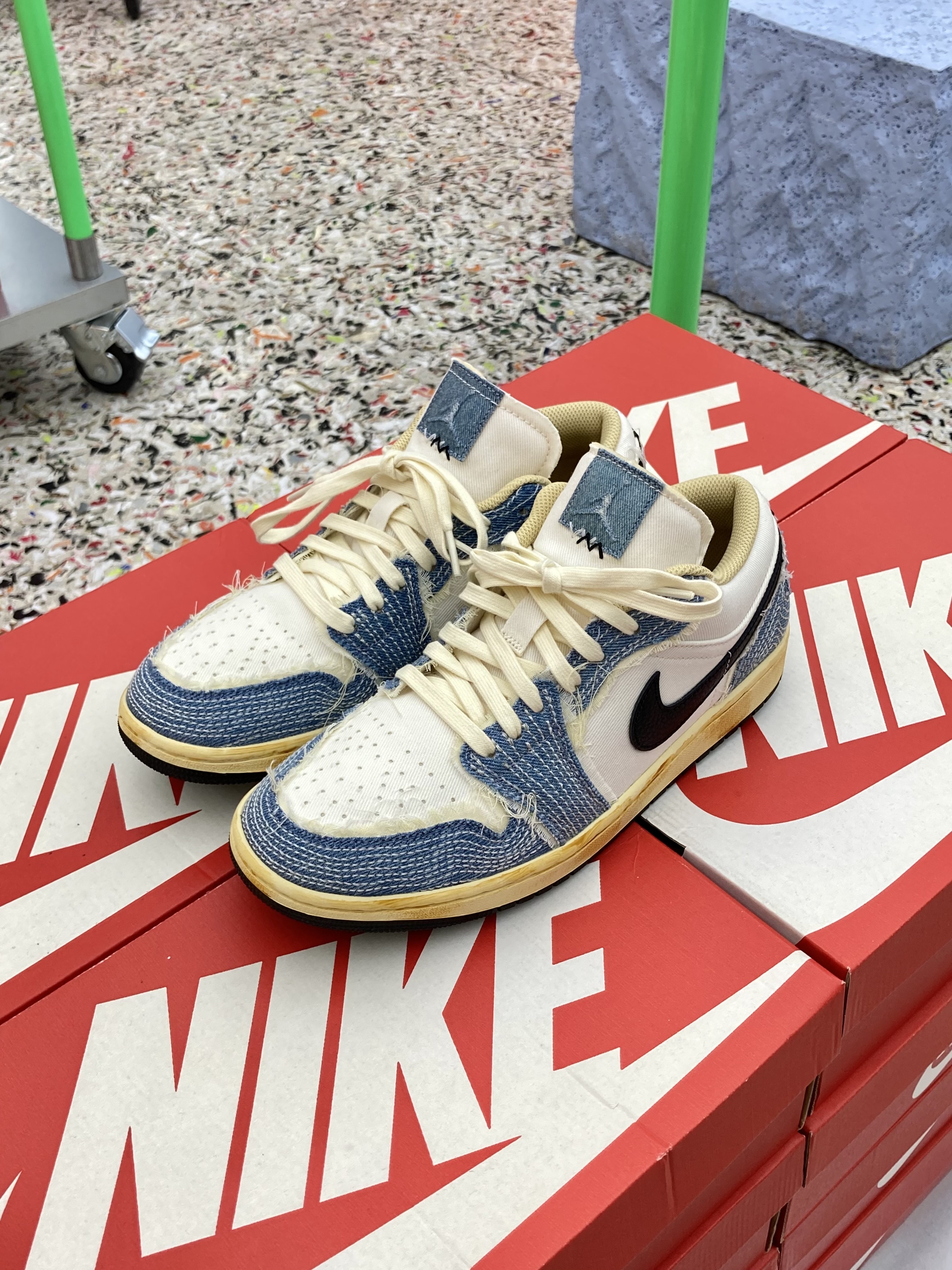 Jordan 1 Low World Make Japan 착용 스타일 - 1
