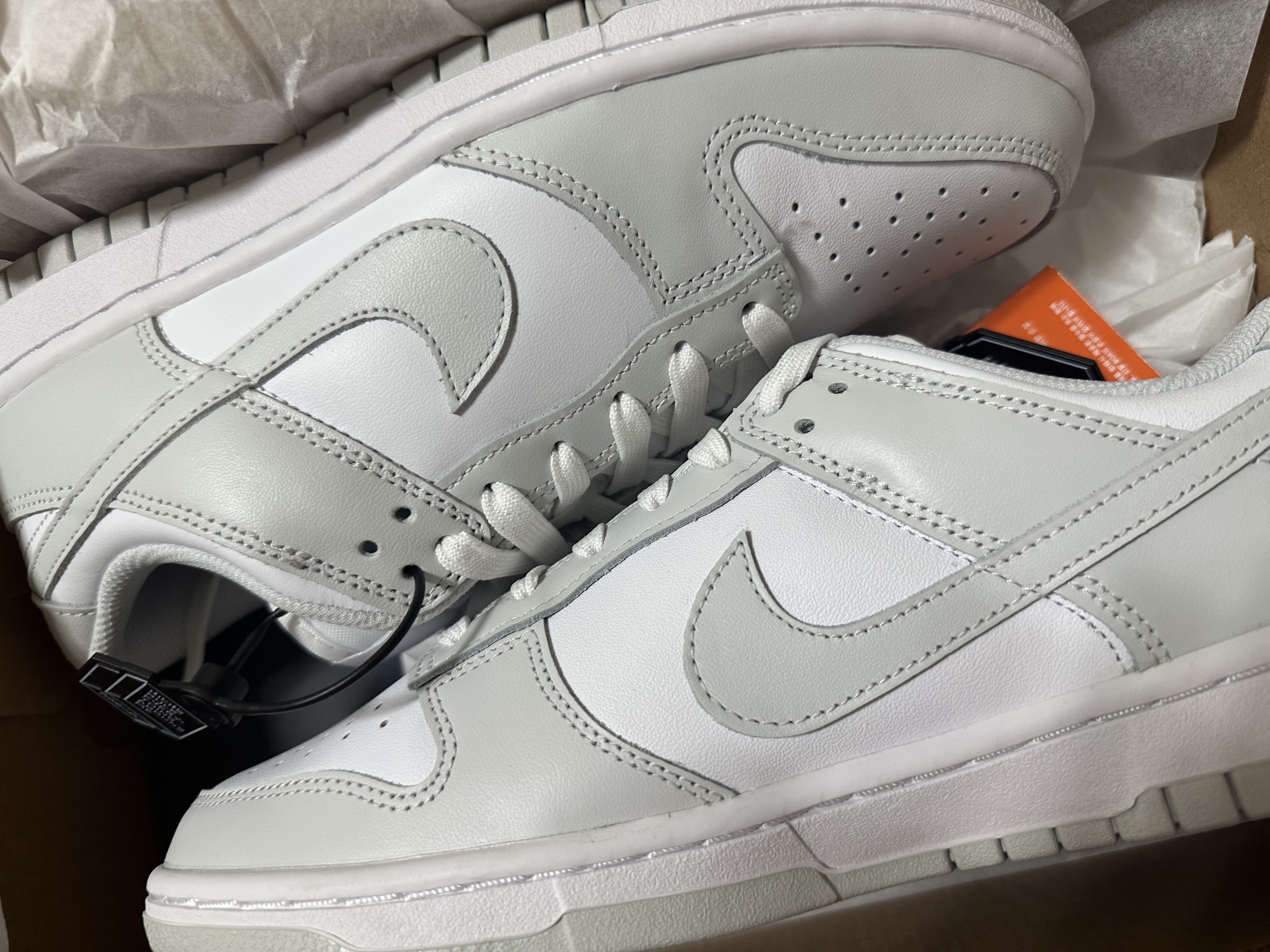 (W) Nike Dunk Low Photon Dust 착용 스타일