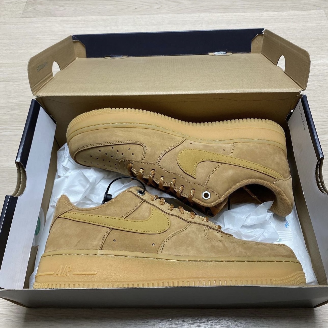 Nike Air Force 1 '07 WB Flax 착용 스타일 - 1