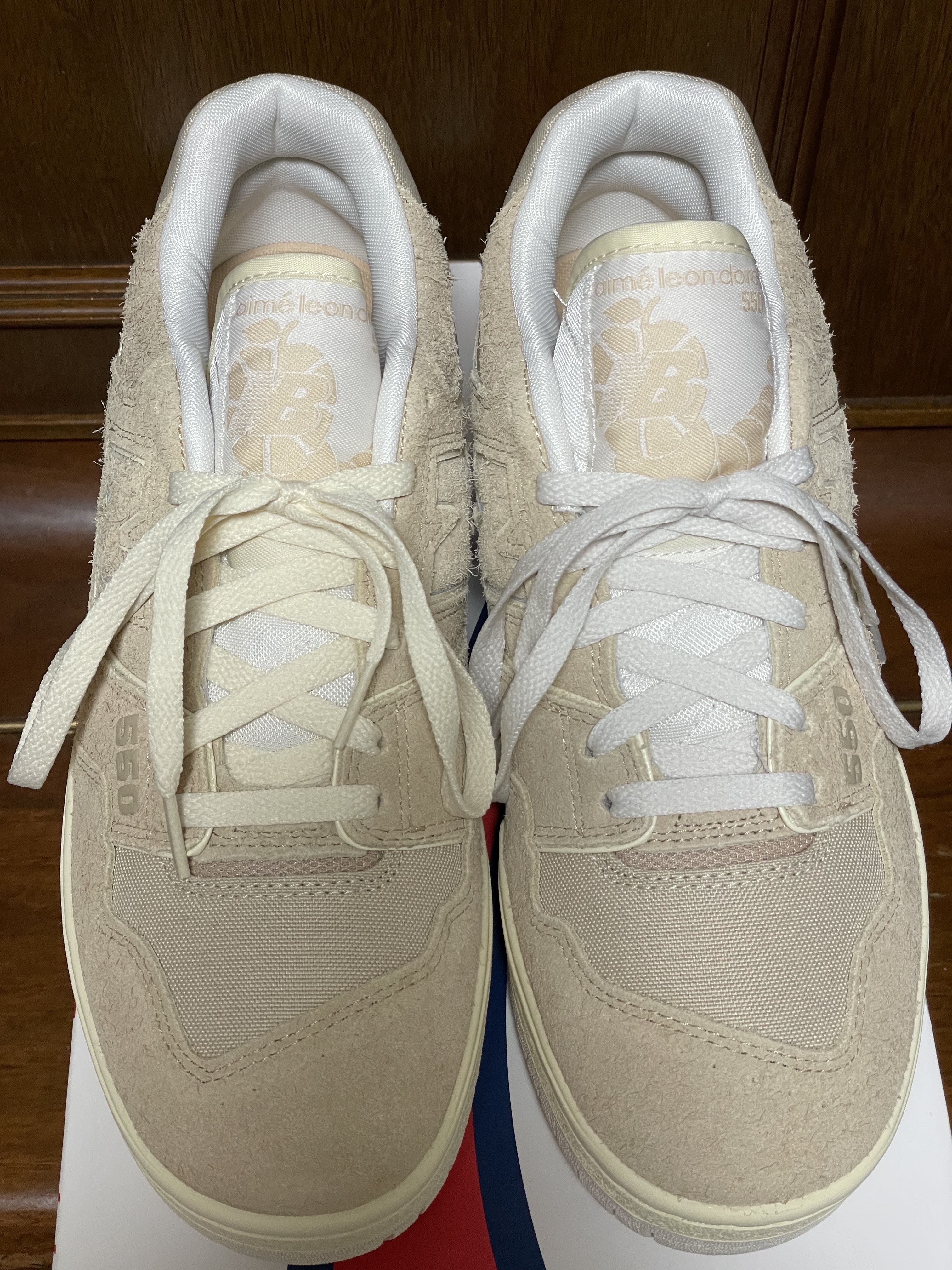 New Balance x Aime Leon Dore 550 Warm Sand 착용 스타일 - 2