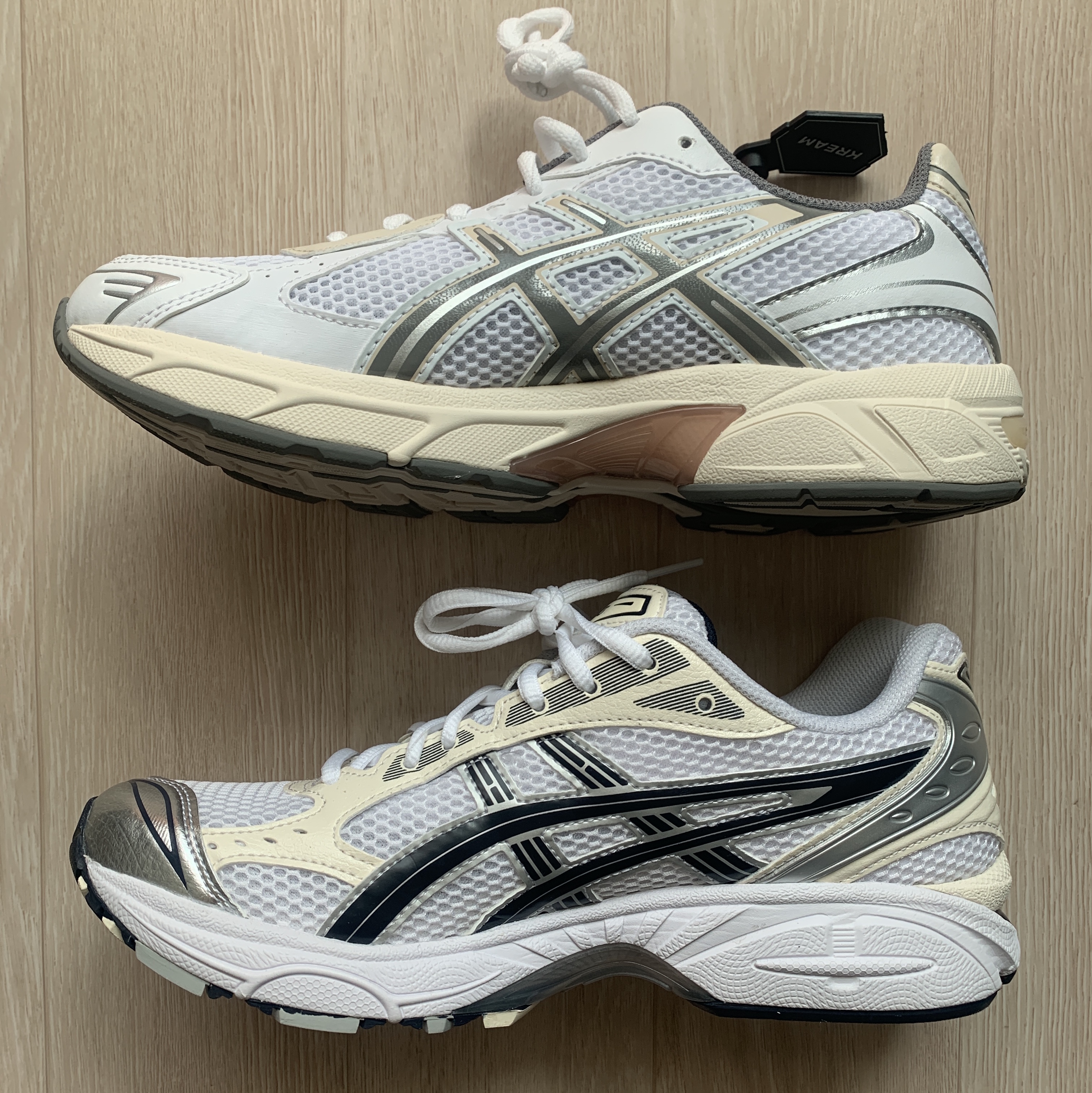 Asics Gel-1130 White Clay Grey, (W) Asics Gel-Kayano 14 White Midnight 착용 스타일 - 3