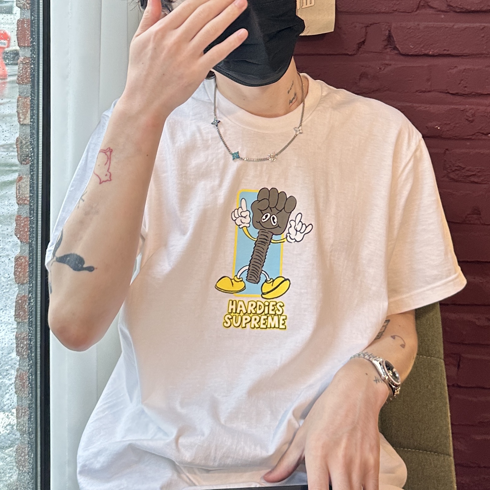 Supreme x Hardies Bolt T-Shirt White - 23SS, Rolex Datejust 36mm 126234 Bright Black Jubilee 착용 스타일