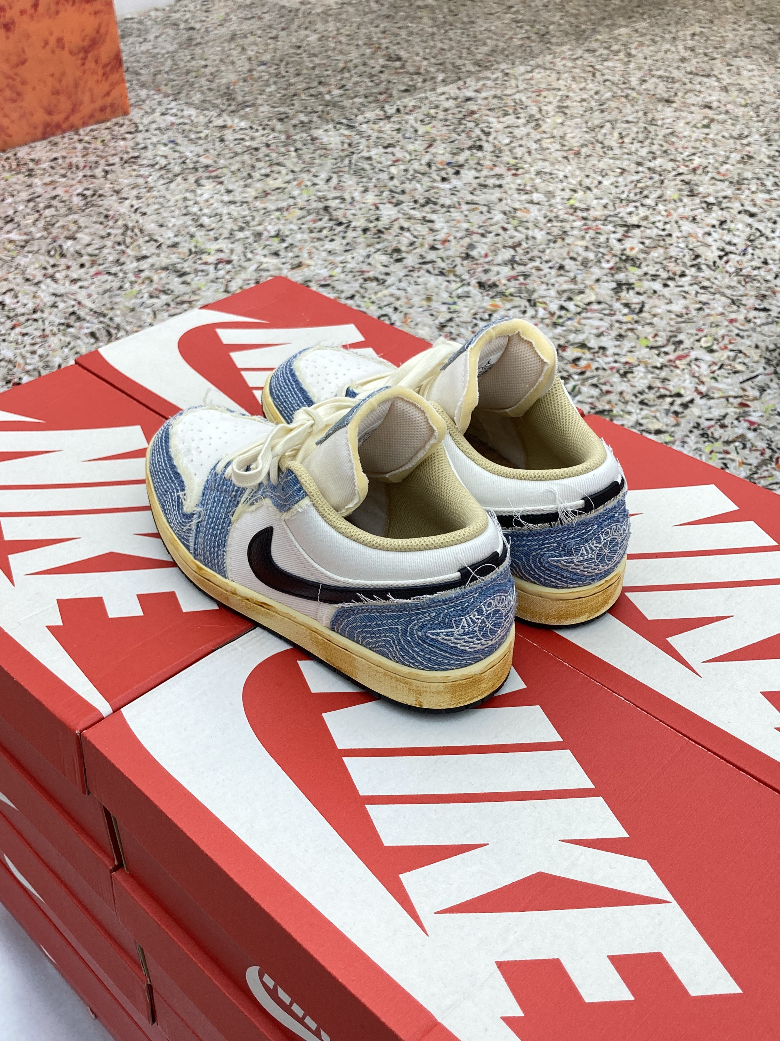 Jordan 1 Low World Make Japan 착용 스타일 - 2