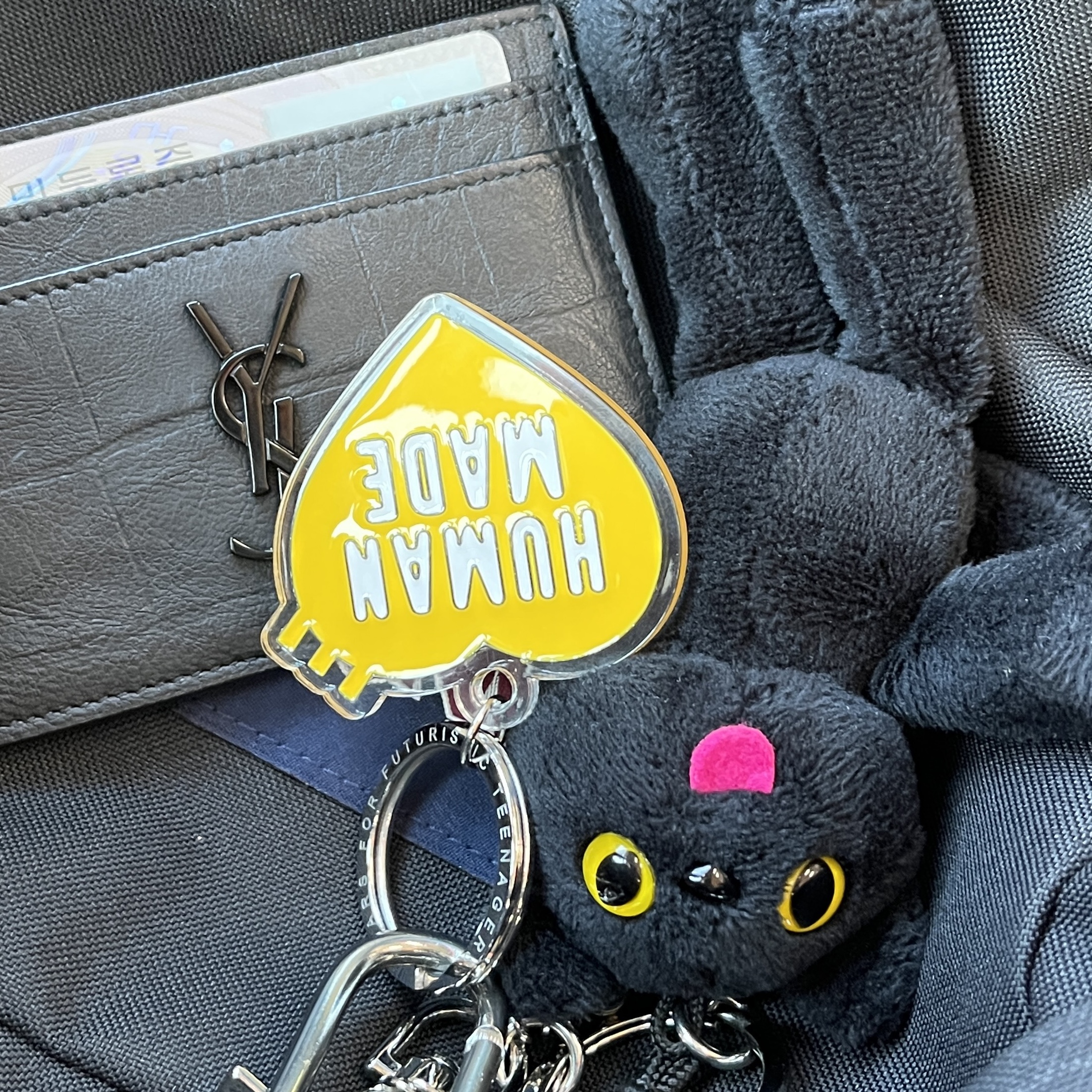 Human Made Acrylic Heart Keyring Yellow, Comfort Piyong Keyring Black 착용 스타일