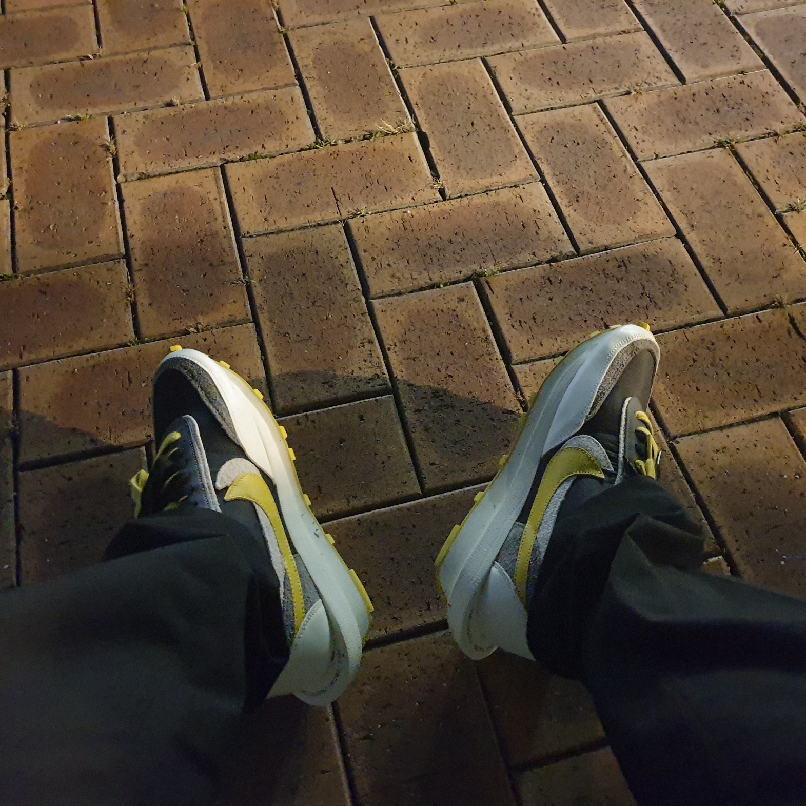 Nike x Sacai x Undercover LDWaffle Black Bright Citron 착용 스타일 - 1