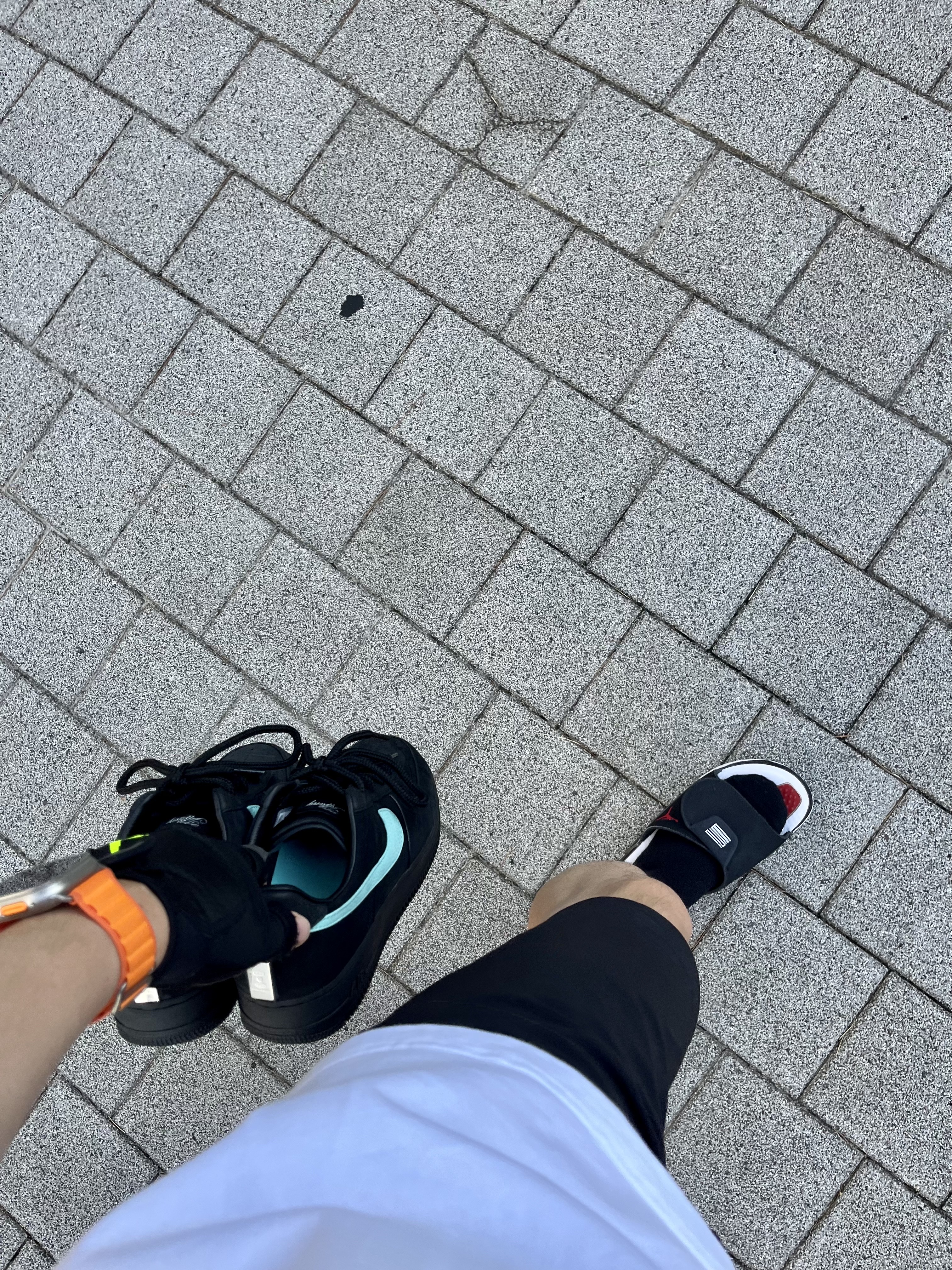 Nike x Tiffany & Co. Air Force 1 Low SP 1837 착용 스타일 - 1