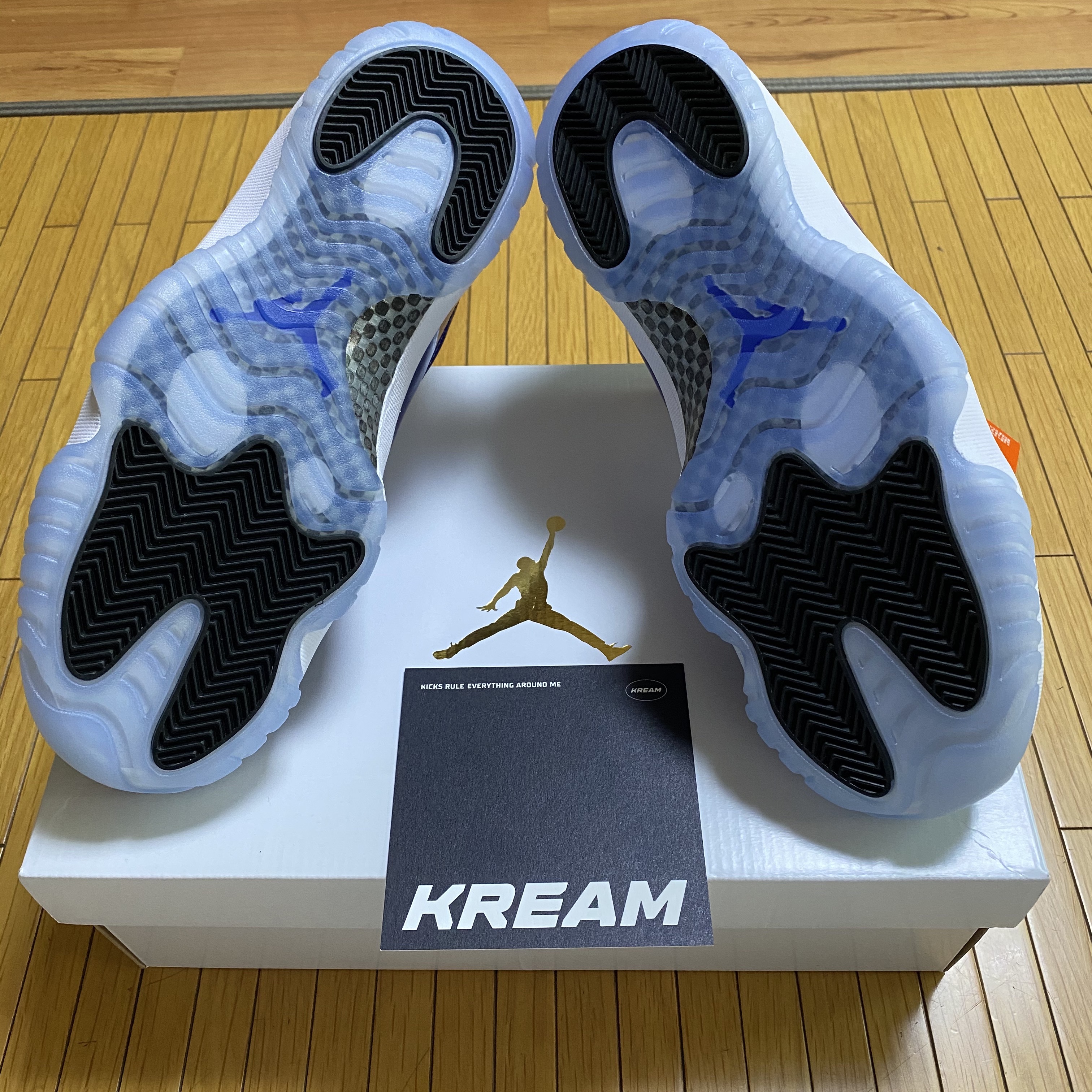 (W) Jordan 11 Retro Low Concord Sketch 착용 스타일 - 3