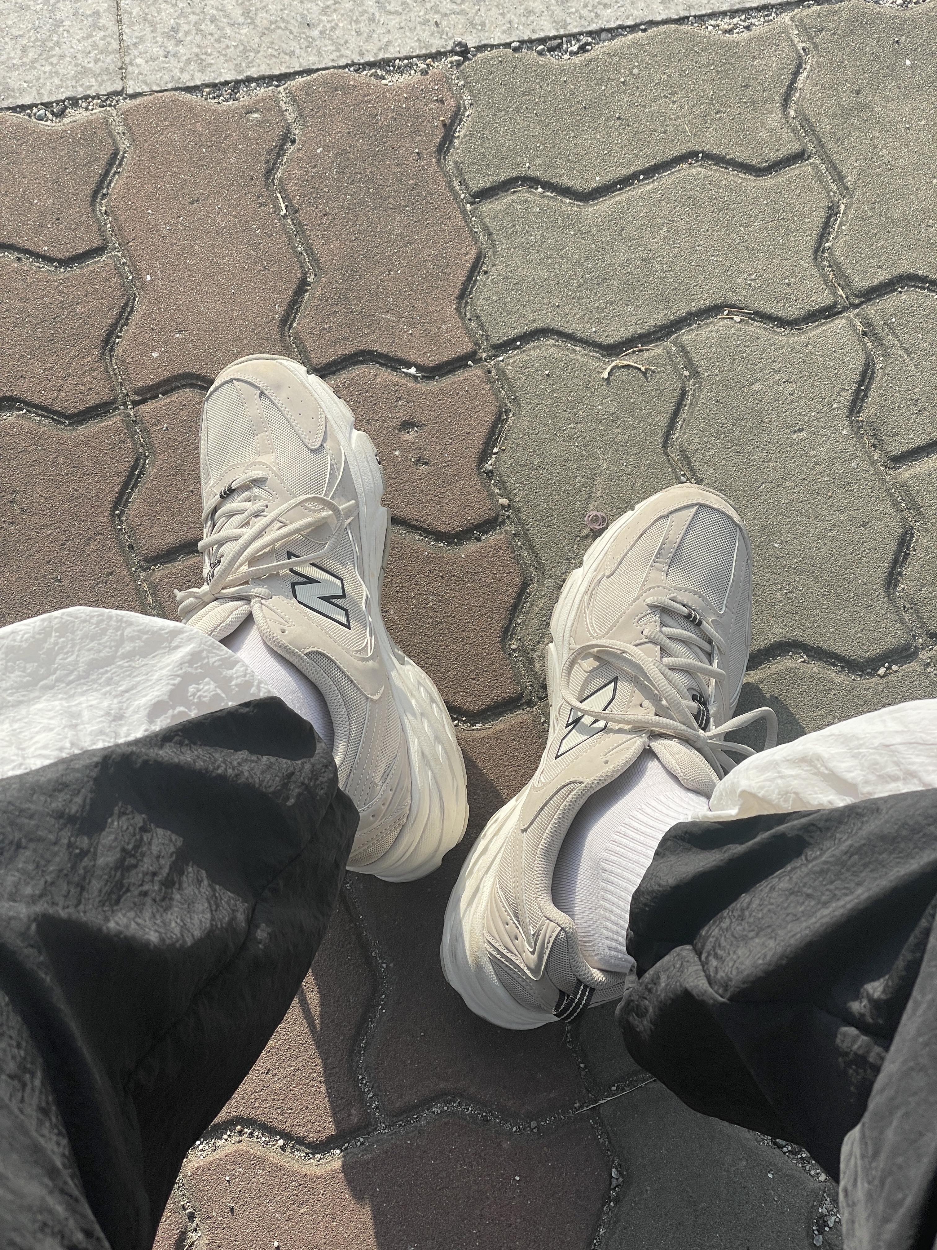 New Balance 530 Ivory 착용 스타일 - 2