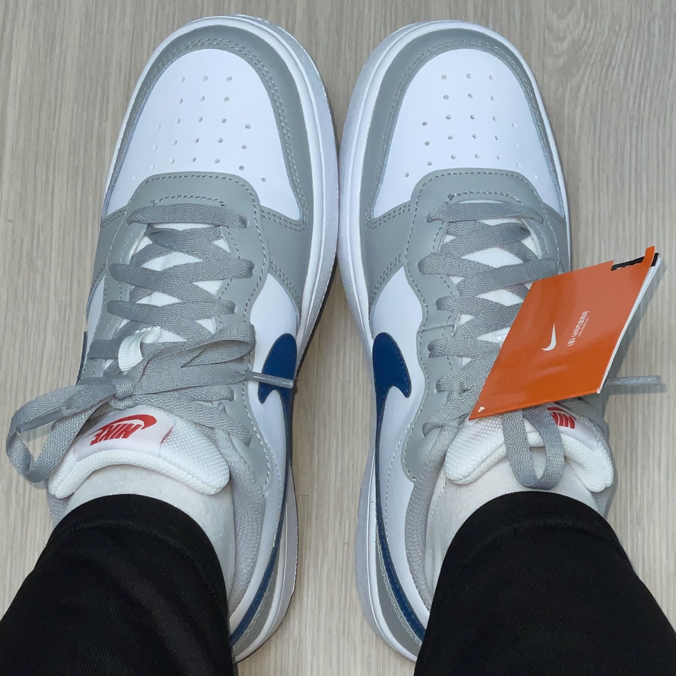 (GS) Nike Court Borough Low 2 Light Smoke Grey 착용 스타일 - 5