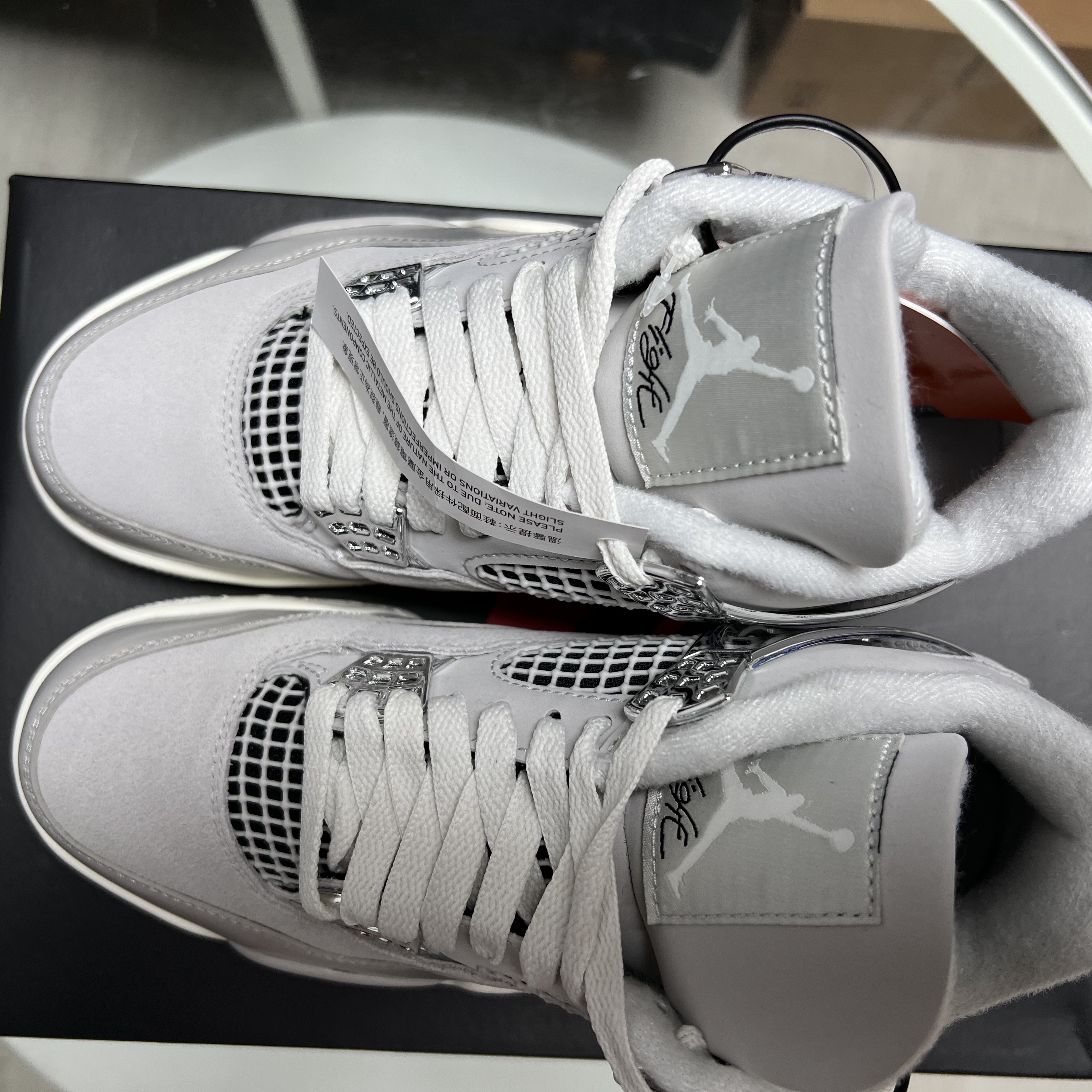 (W) Jordan 4 Retro Frozen Moments 착용 스타일 - 3