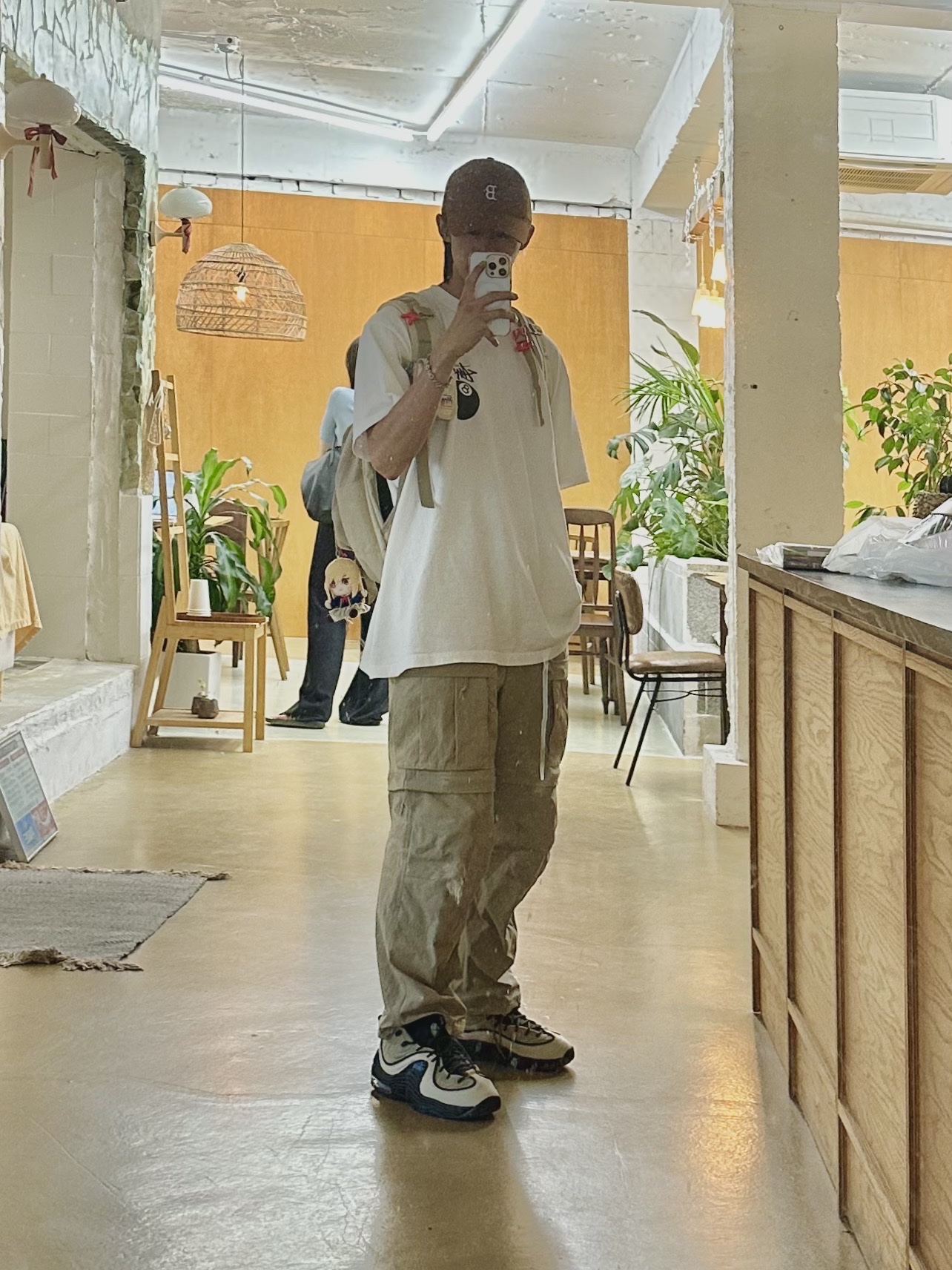 Nike ACG Smith Summit Pants Khaki - Asia, Stussy 8 Ball Pigment Dyed T-Shirt Natural - 22SS 착용 스타일 - 2