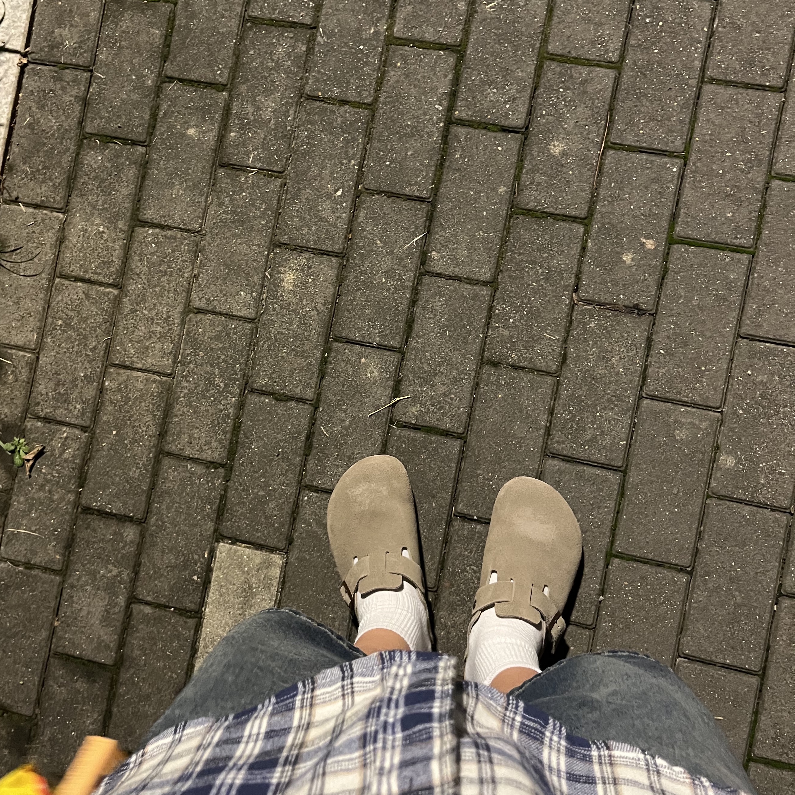 Birkenstock Boston Soft Footbed Taupe - Regular 착용 스타일