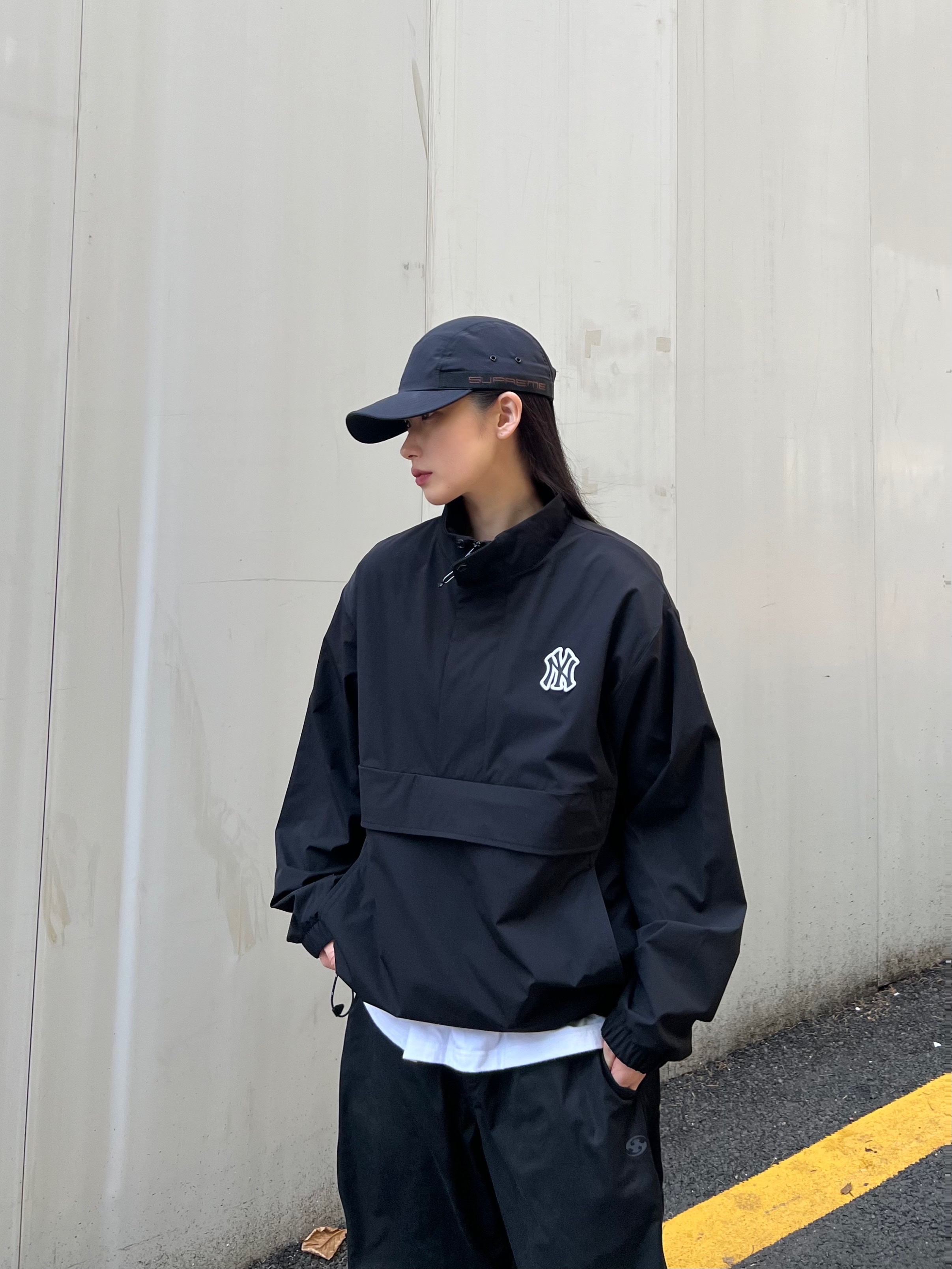 Asics Gel-1130 White Black, Sansan Gear Zipper Pants Black - 22FW 착용 스타일 - 2