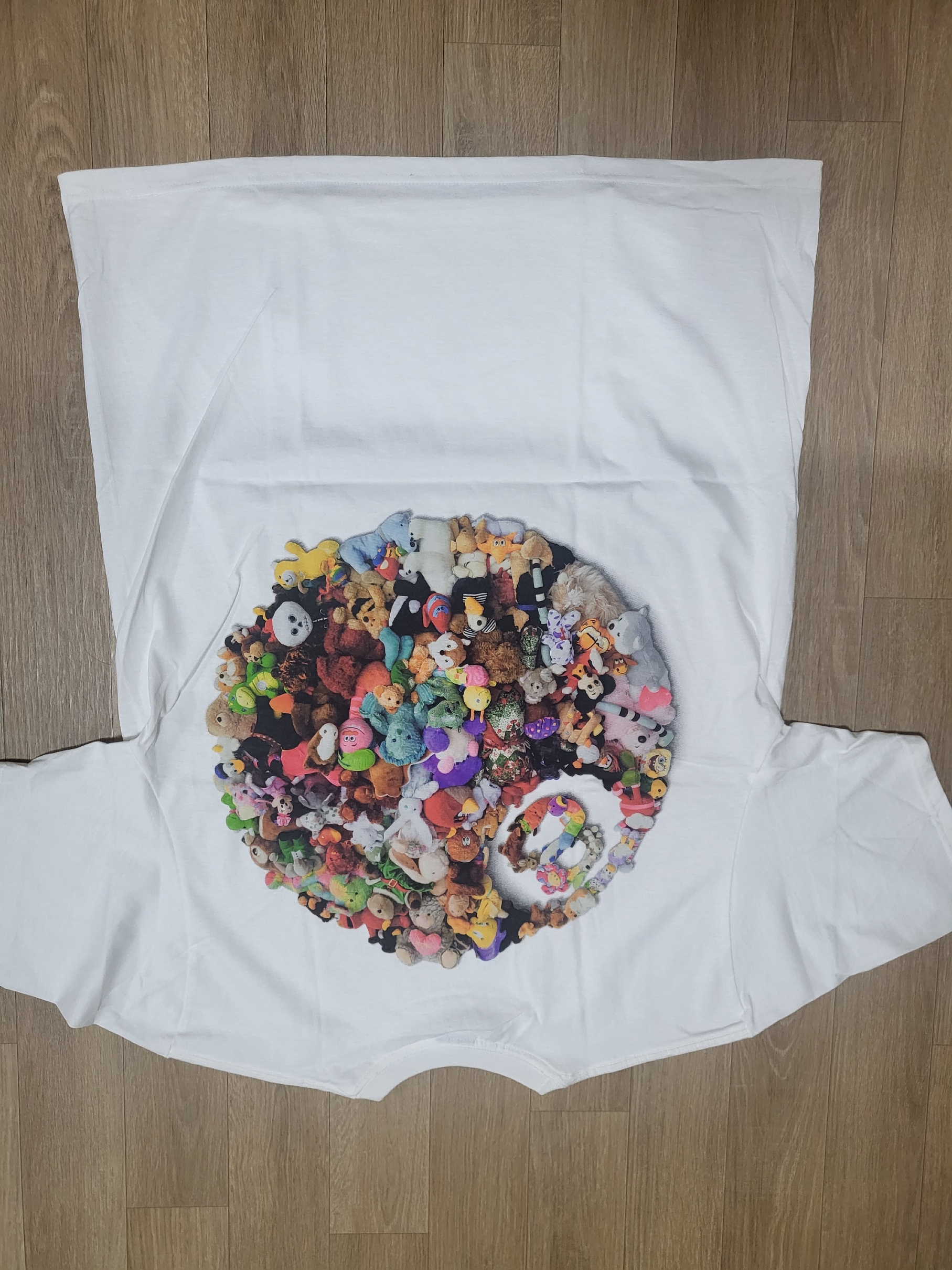 Stussy Plush T-Shirt White 착용 스타일 - 1