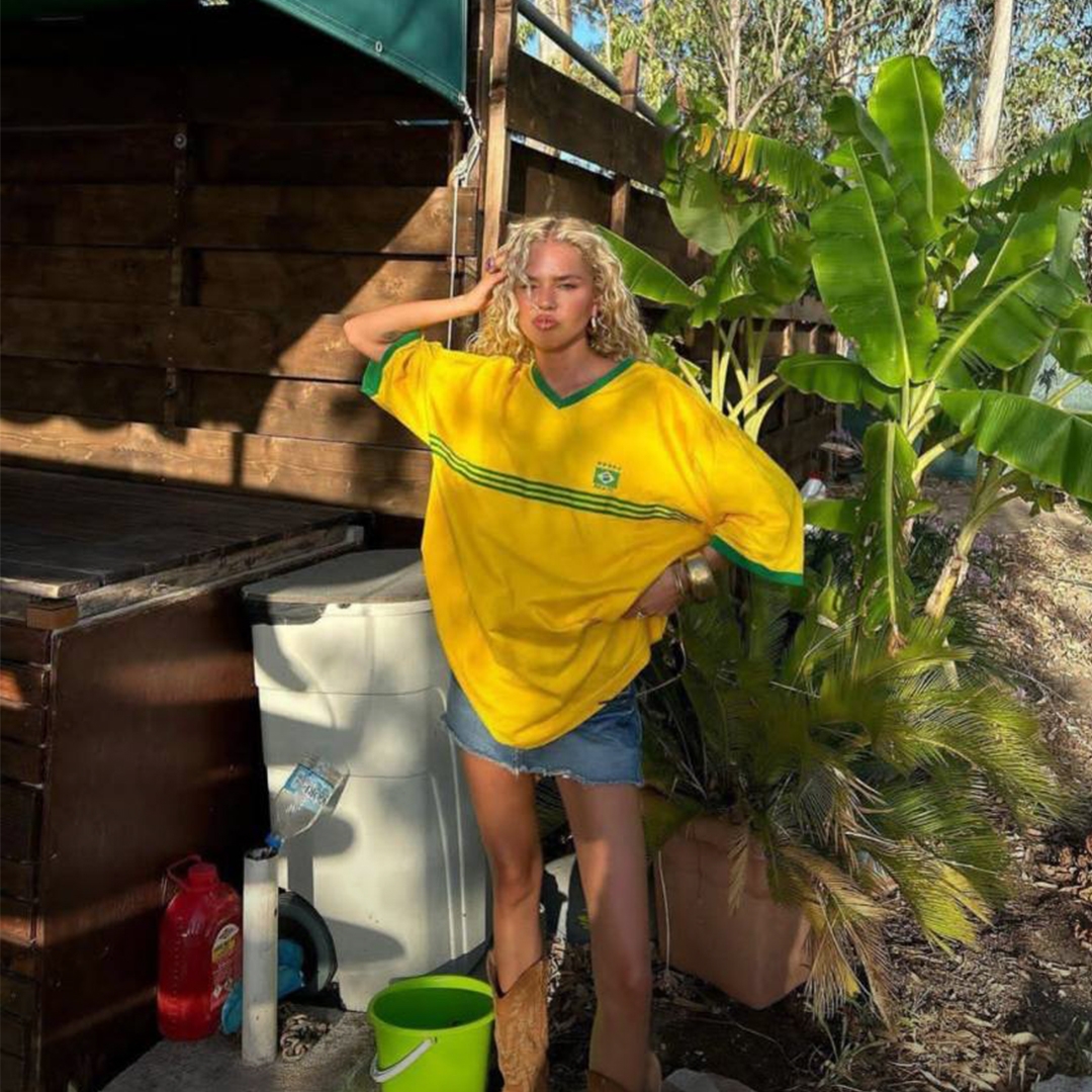 Gucci x Adidas Cotton Jersey T-Shirt Yellow, (W) Nike Australia 2023 Dri-Fit Stadium Home Jersey Varsity Maze (Non Marking Ver.) 착용 스타일 - 2