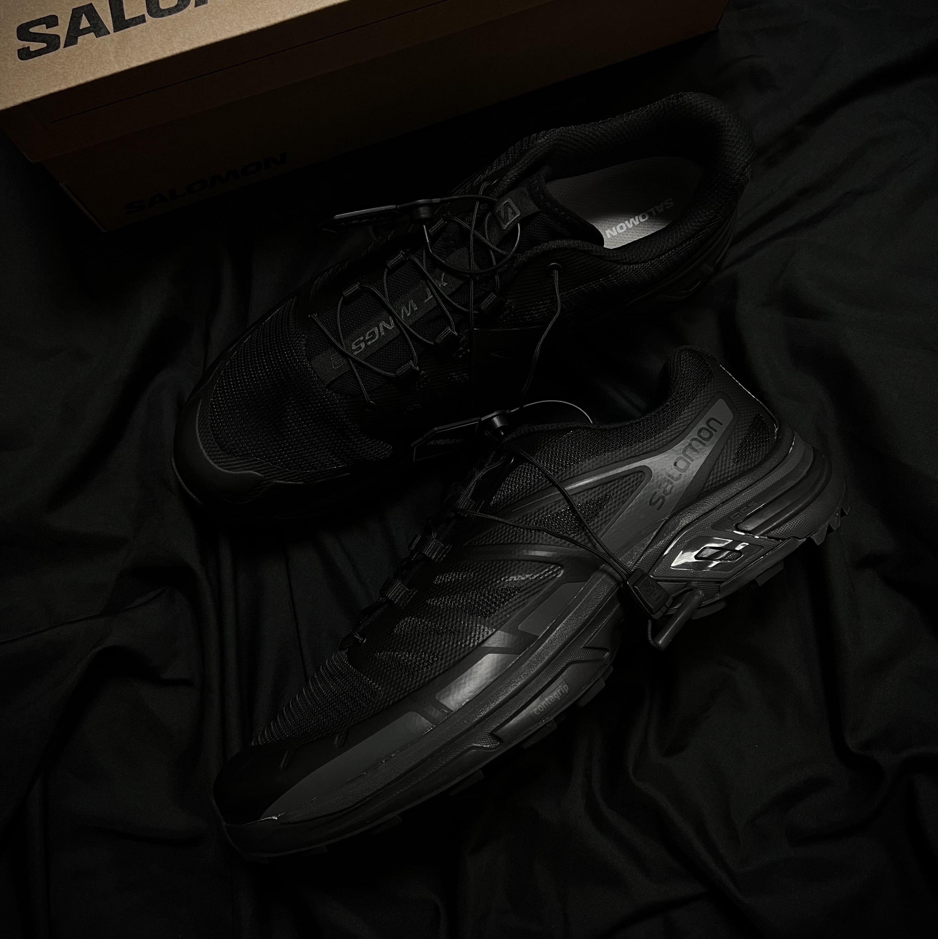 Salomon XT-Wings 2 ADV Black 착용 스타일