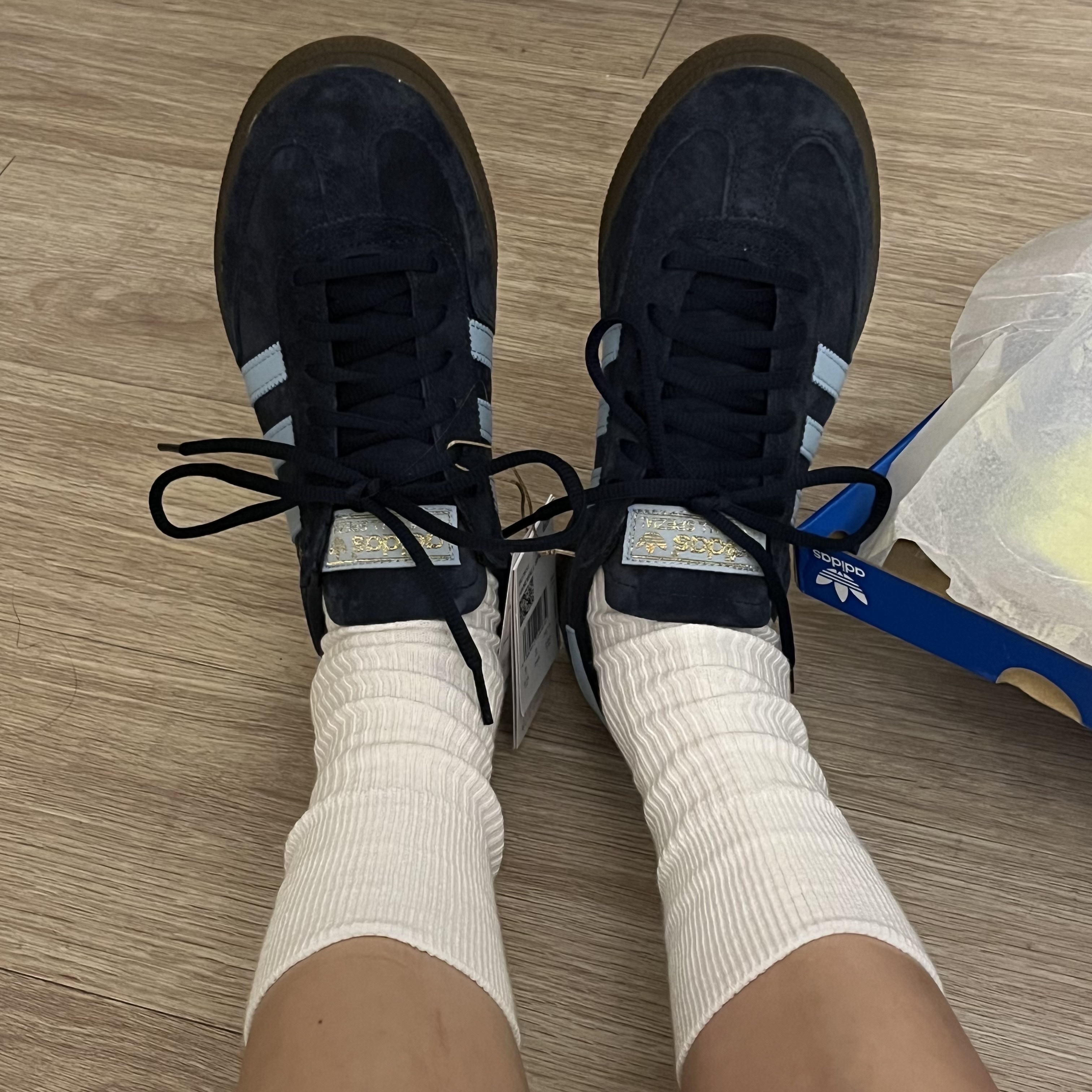 Adidas Spezial Handball Collegiate Navy 착용 스타일