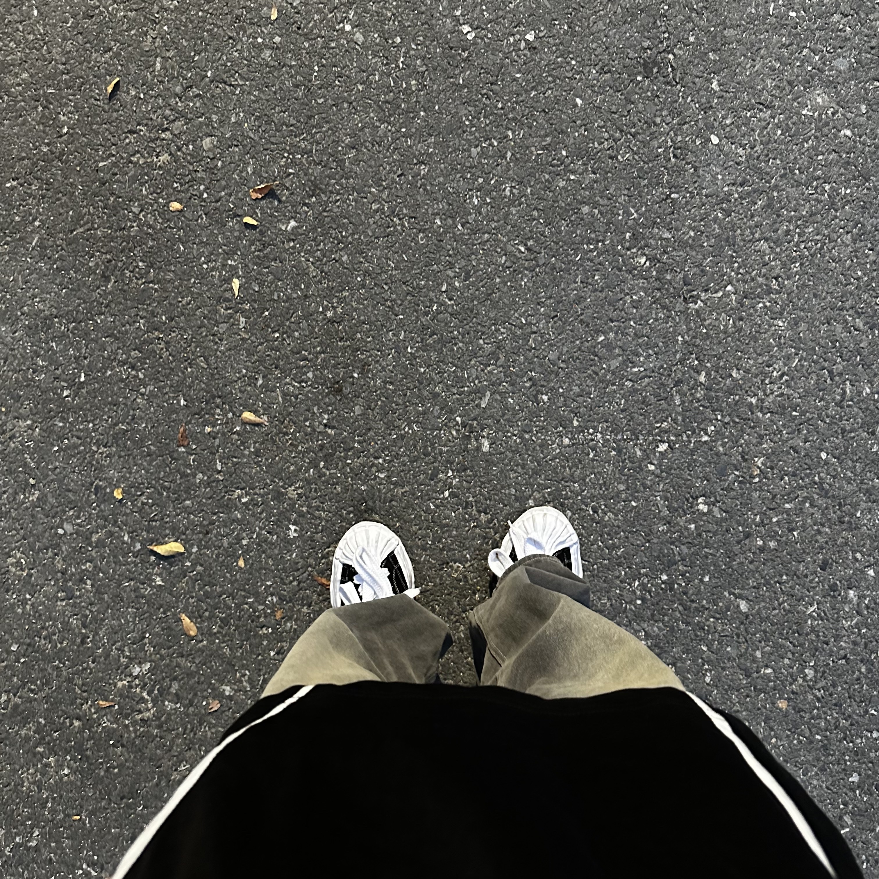 Maison Mihara Yasuhiro Blakey OG Sole Canvas Low-top Sneakers Black White 착용 스타일