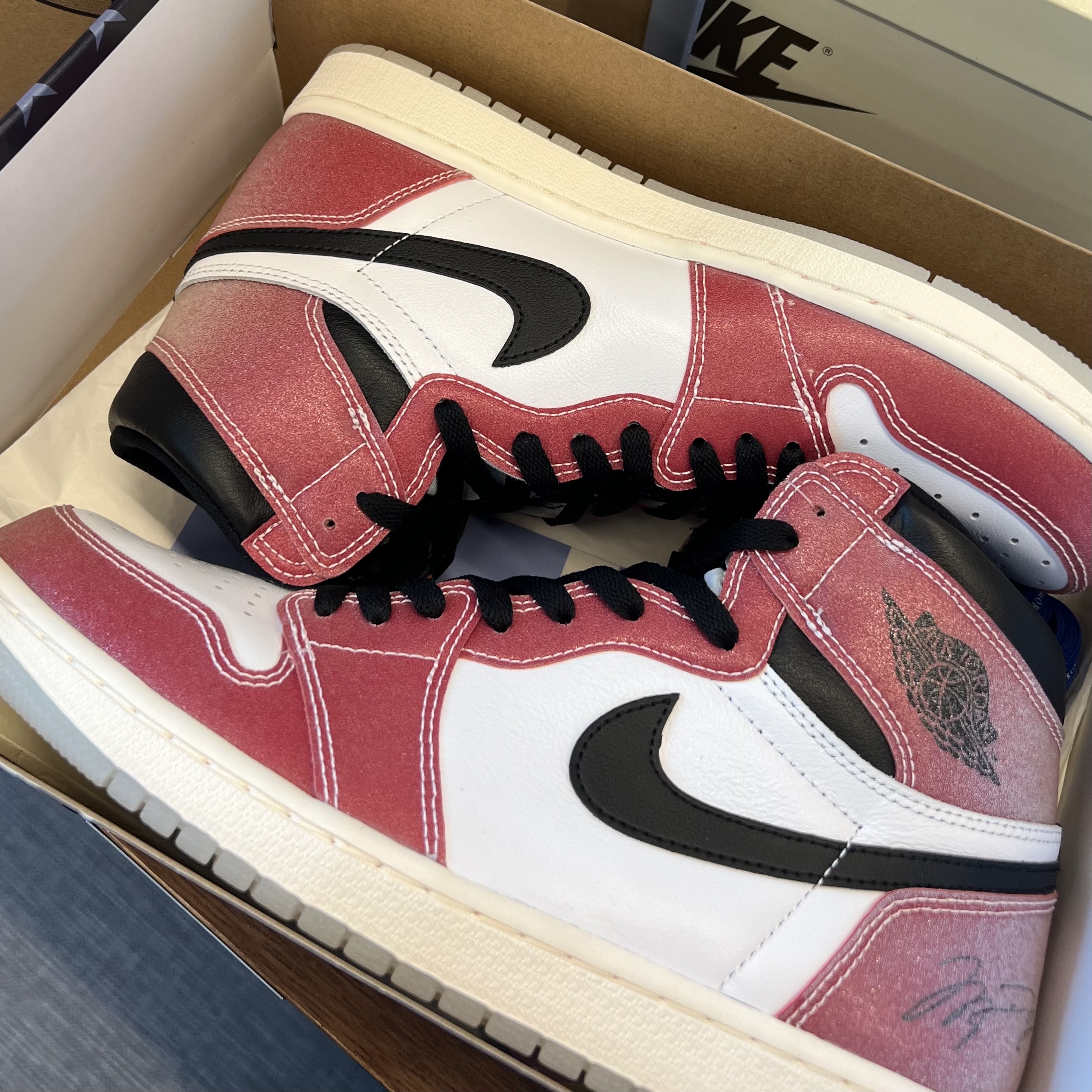 Jordan 1 x Trophy Room Retro High OG SP Chicago, Jordan 1 x Trophy Room Retro High OG SP Chicago (Friends & Family) 착용 스타일 - 3