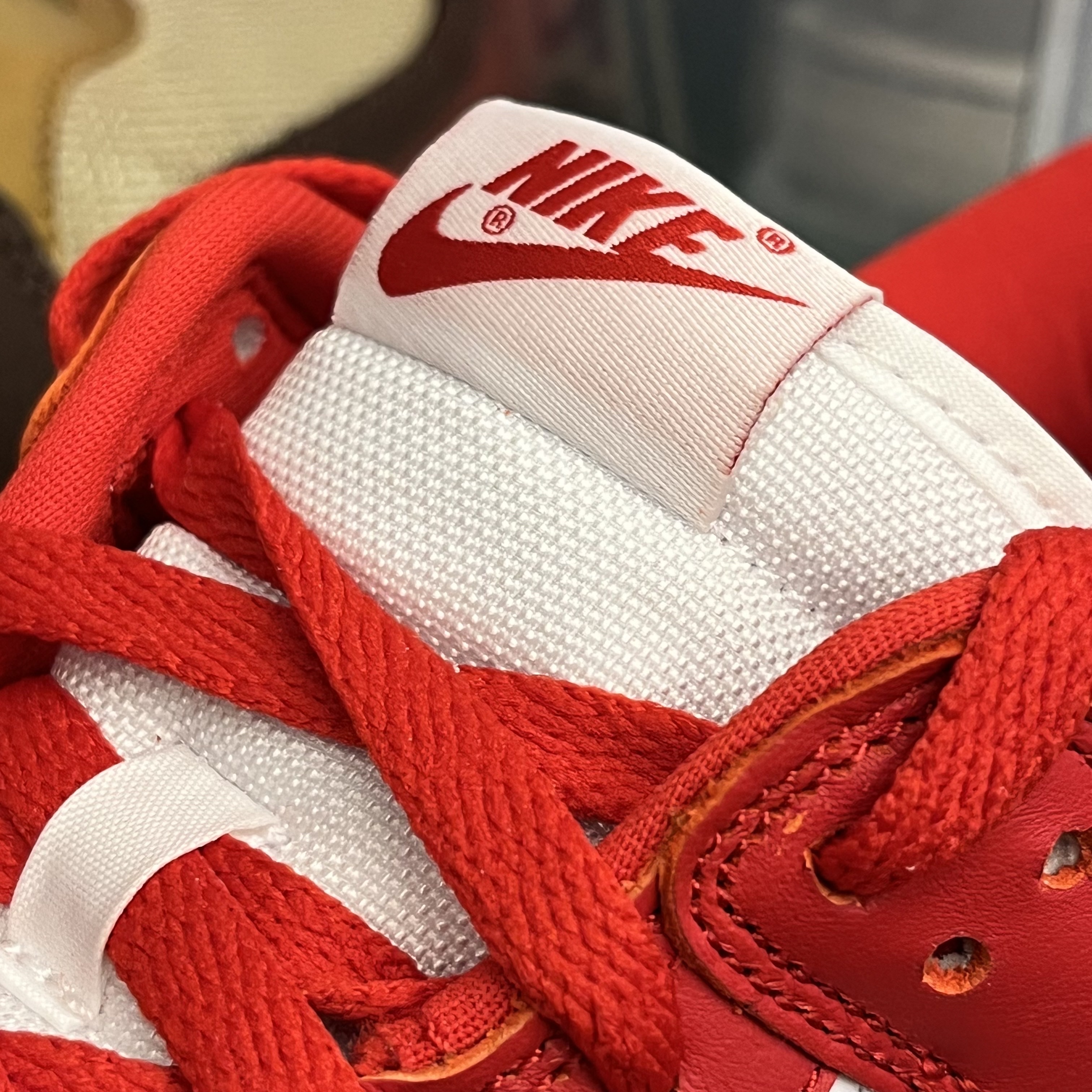Nike Dunk Low SP White and University Red 2023 착용 스타일 - 2