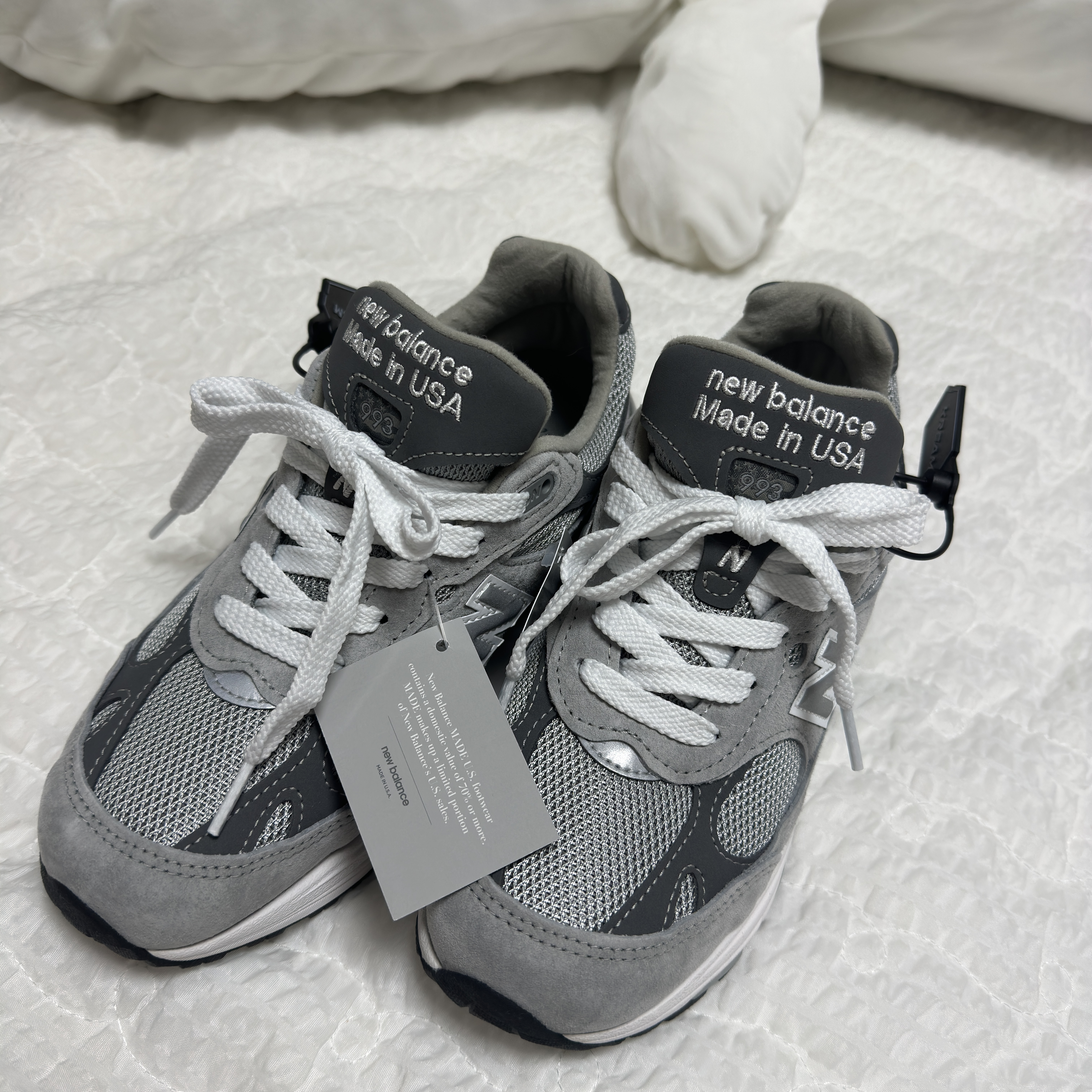 (W) New Balance 993 Made in USA Grey - B Standard 착용 스타일