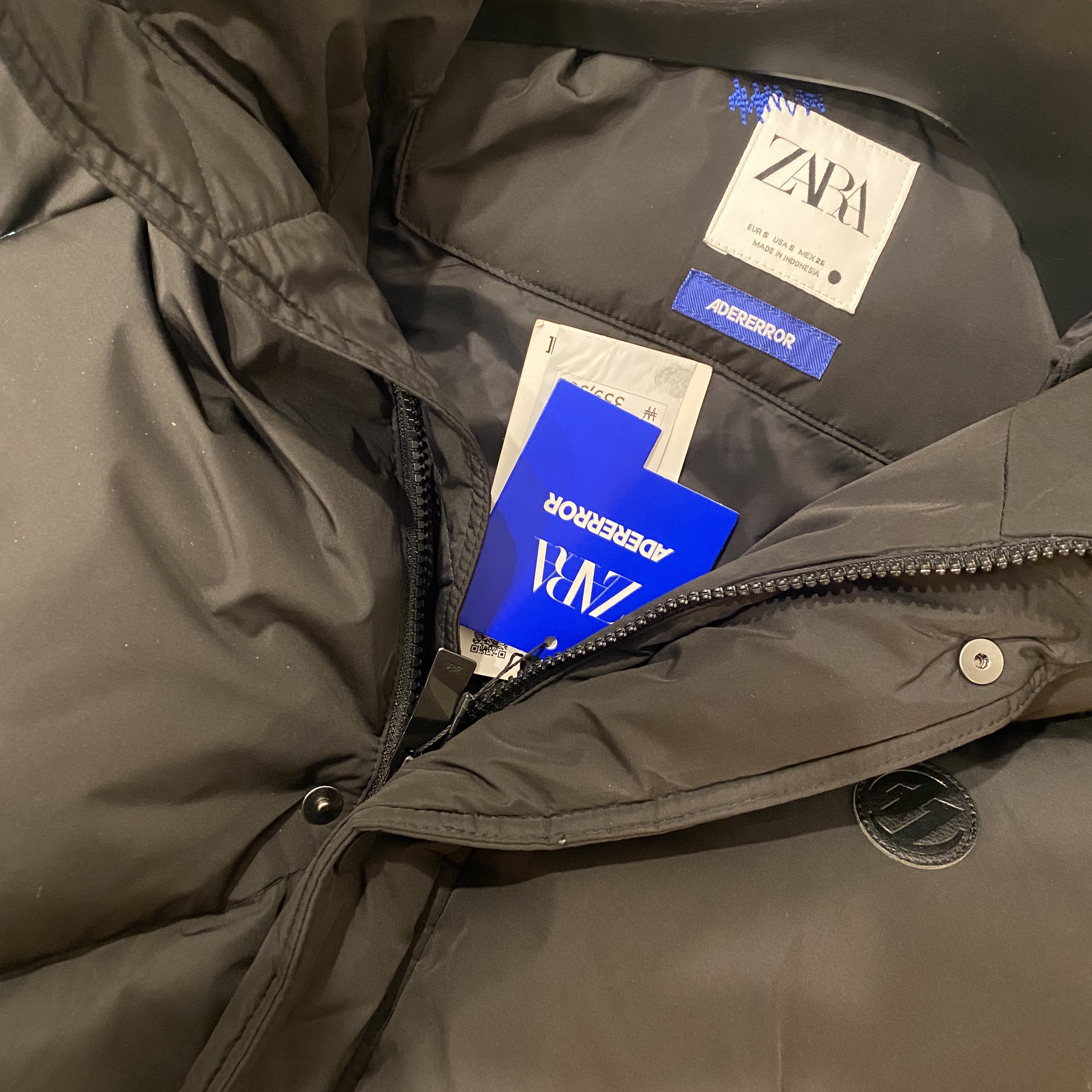 Zara x Ader Error Oversize Puffer Jacket Black 착용 스타일