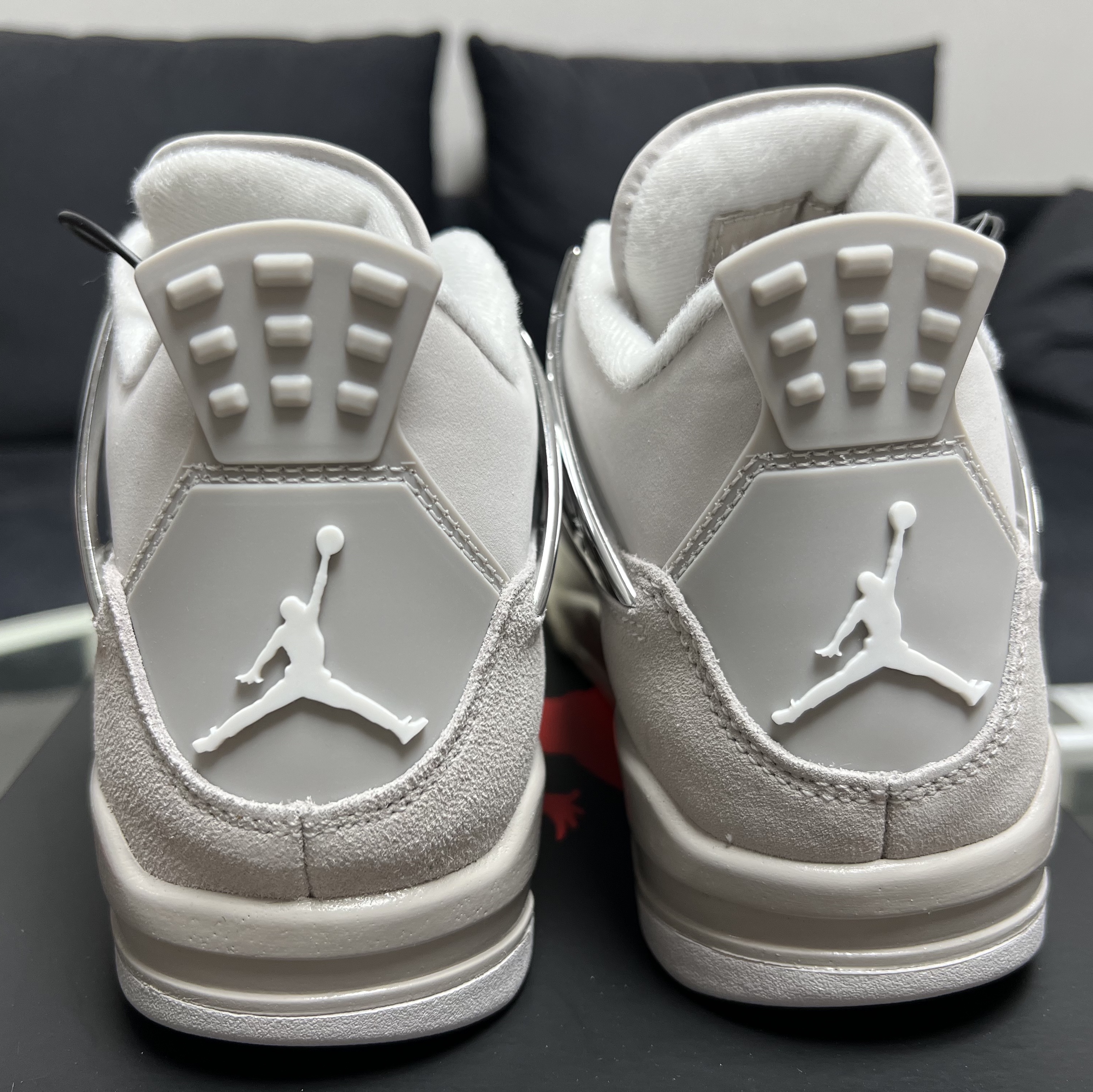 (W) Jordan 4 Retro Frozen Moments 착용 스타일 - 2