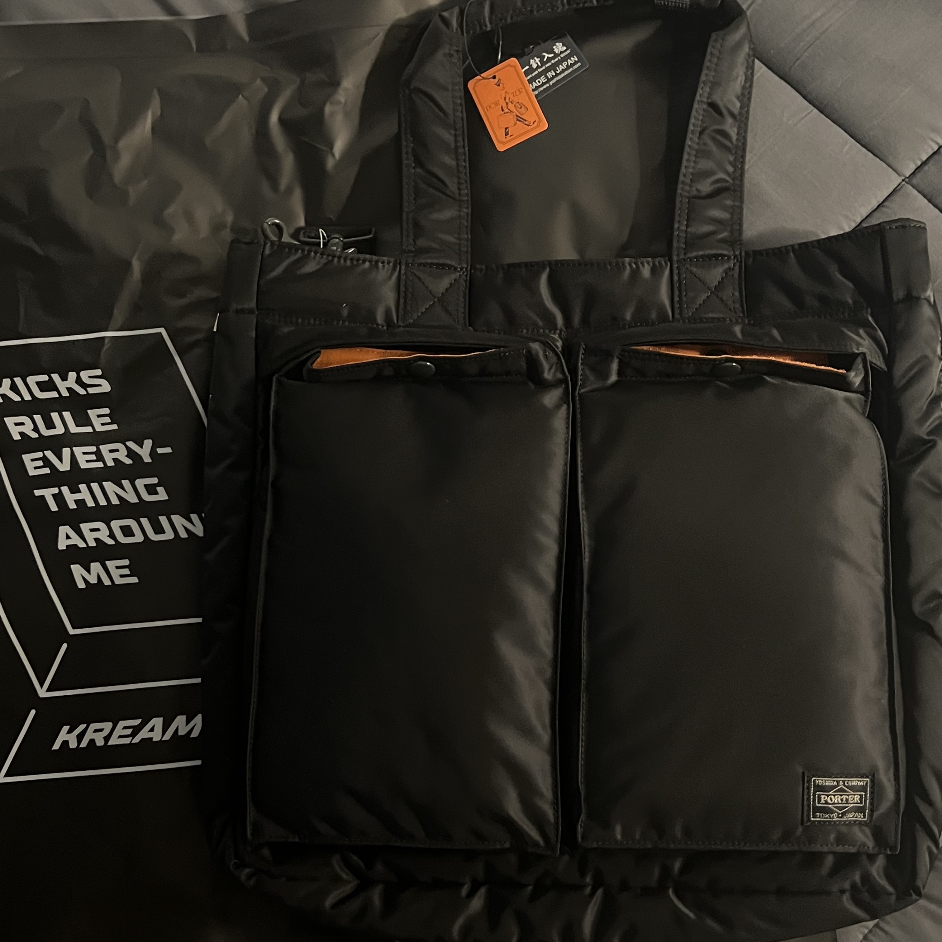 Porter Tanker 2Way Tote Bag Black 착용 스타일