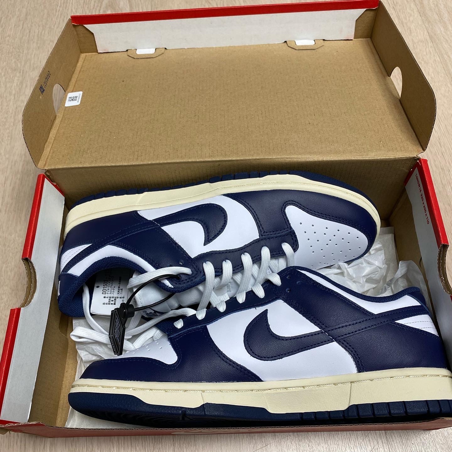 (W) Nike Dunk Low Vintage Midnight Navy 착용 스타일 - 1