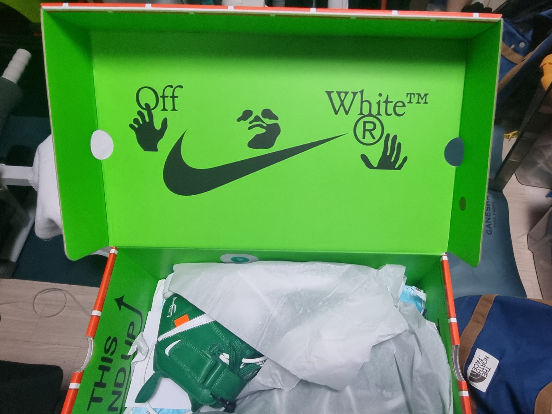 Nike x Off-White Air Force 1 Mid SP Leather Pine Green 착용 스타일 - 3