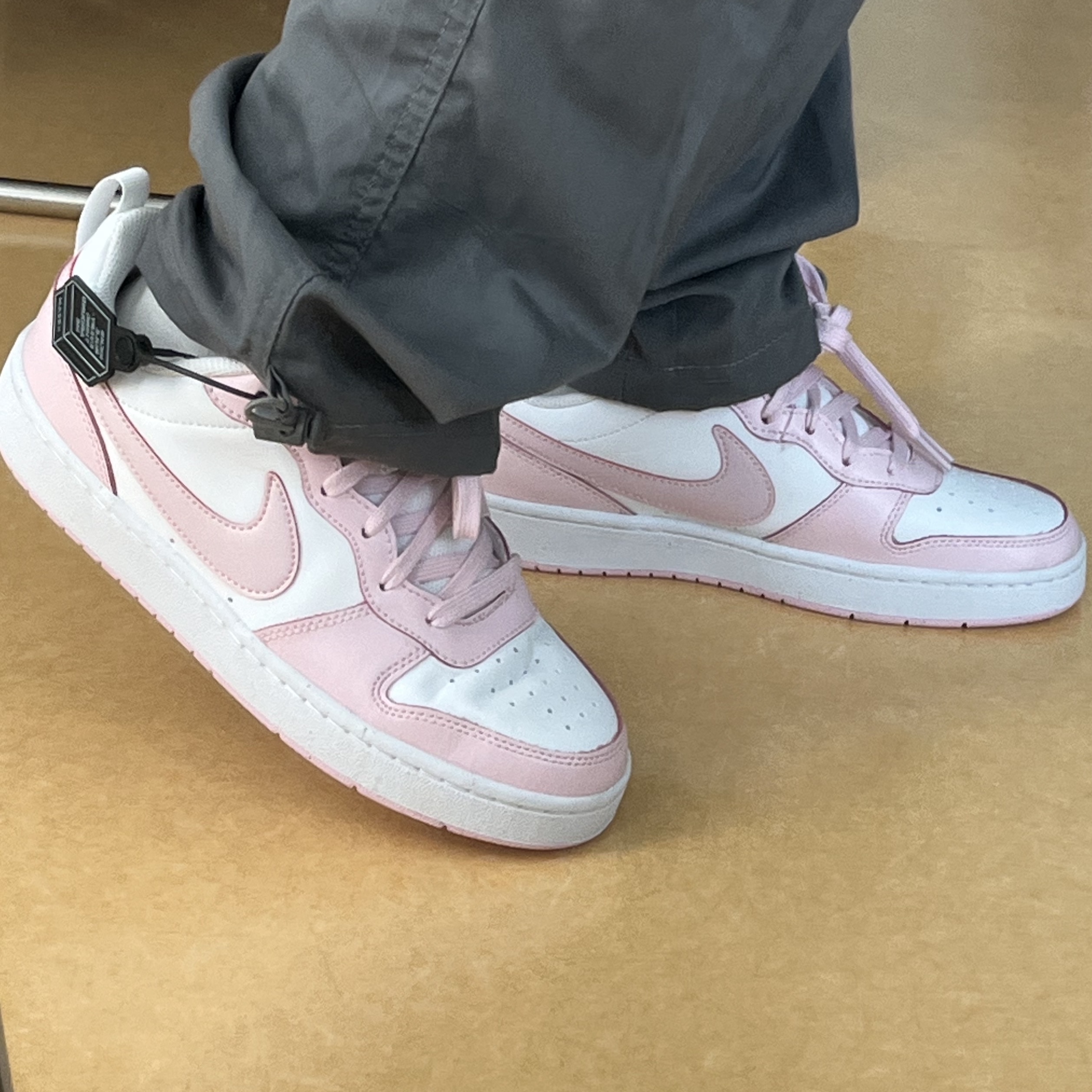(GS) Nike Court Borough 2 SE White Pink Foam 착용 스타일 - 2