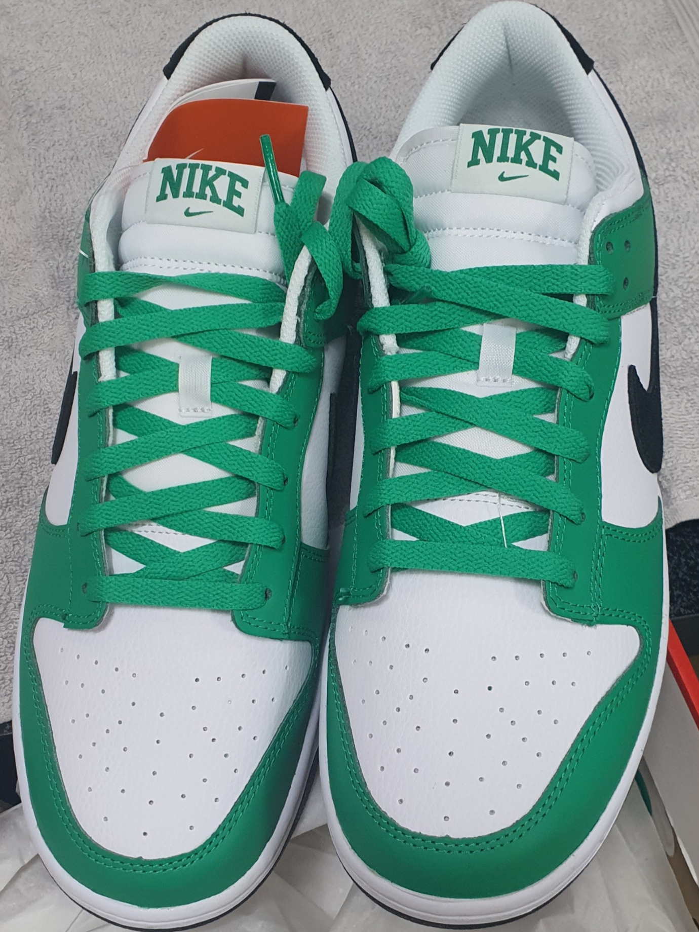 Nike Dunk Low White Green 착용 스타일 - 1