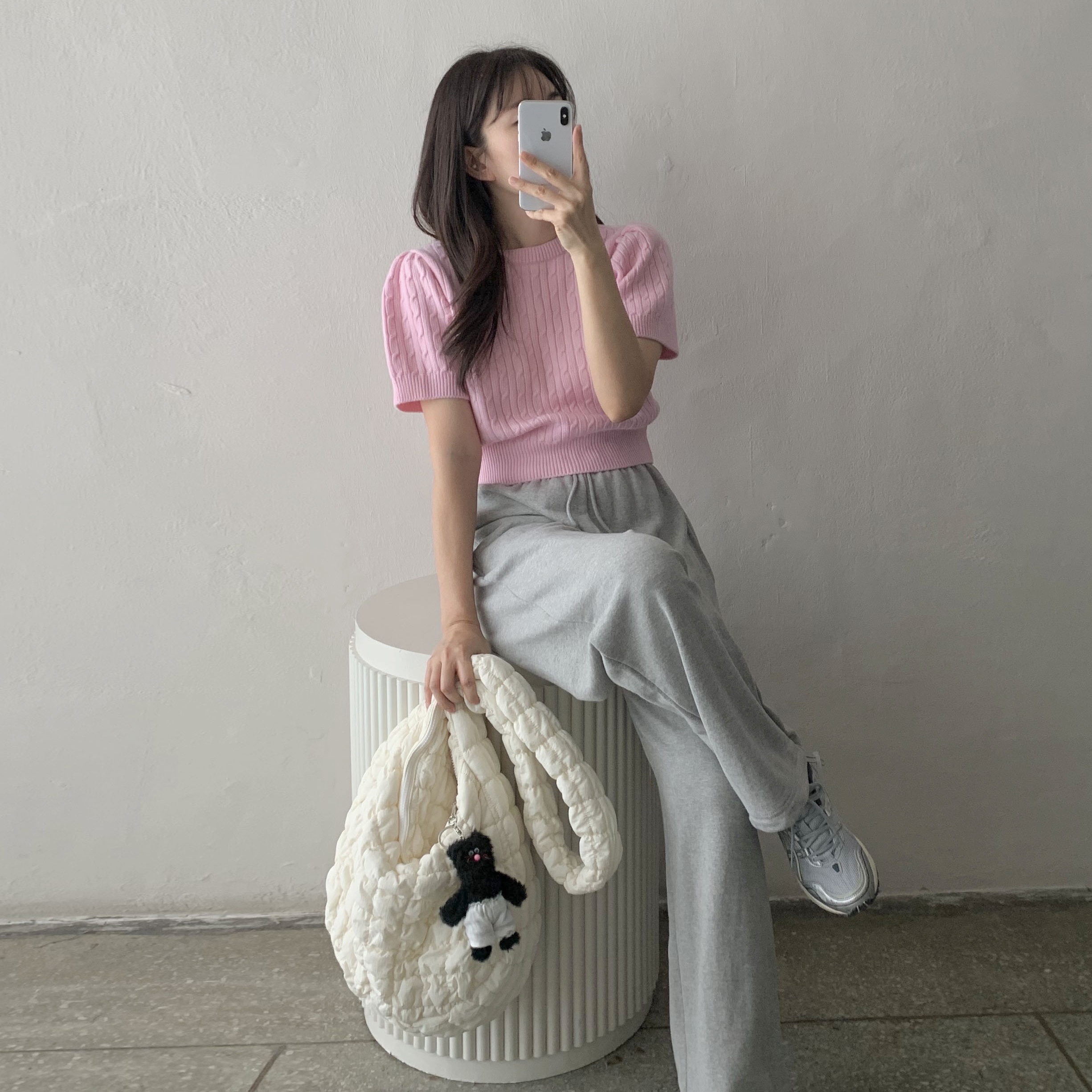 Monamhee Beulpingi Keyring with White Pants Black, Asics Gel-1090 Piedmont Grey 착용 스타일 - 2