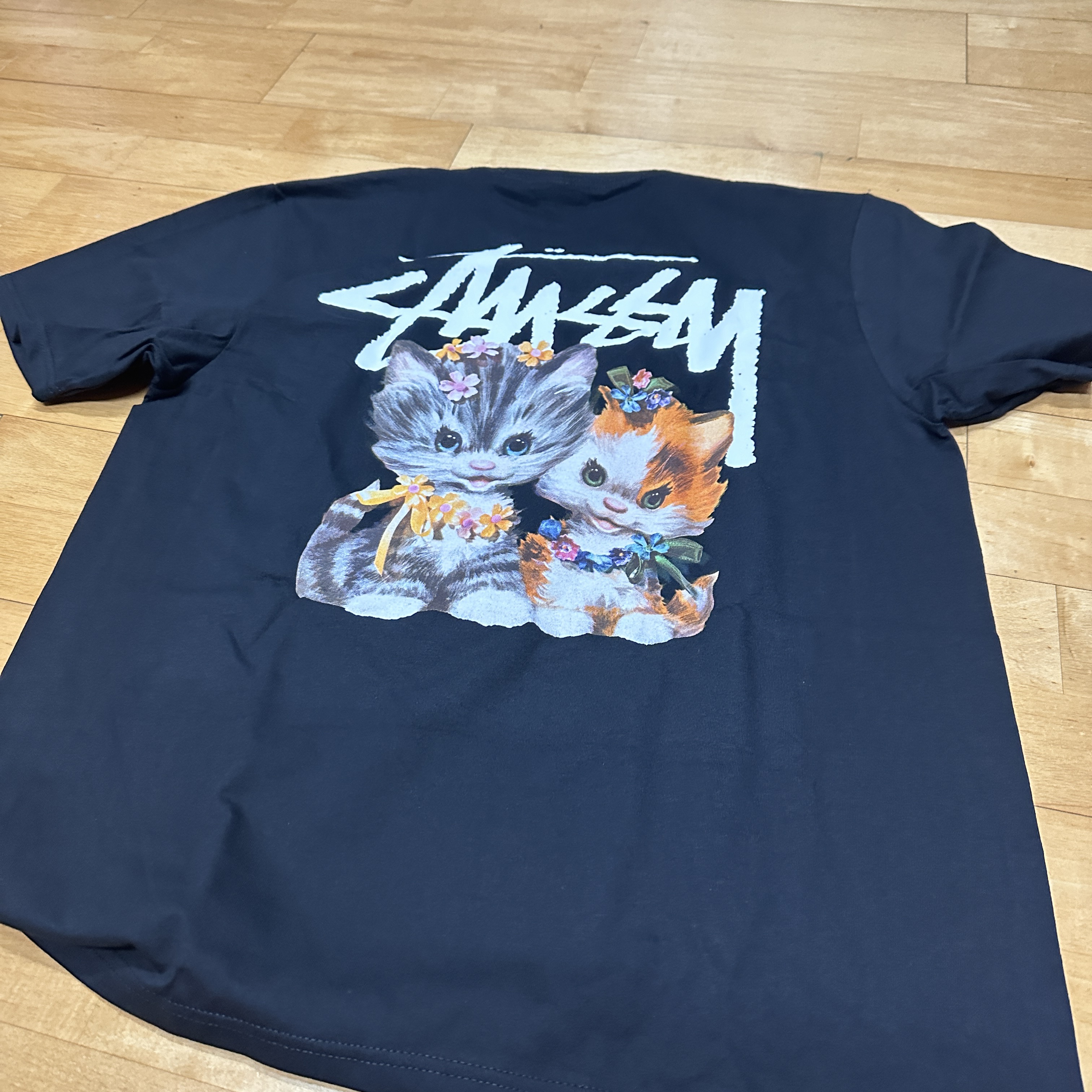 Stussy Kittens T-Shirt Black 착용 스타일