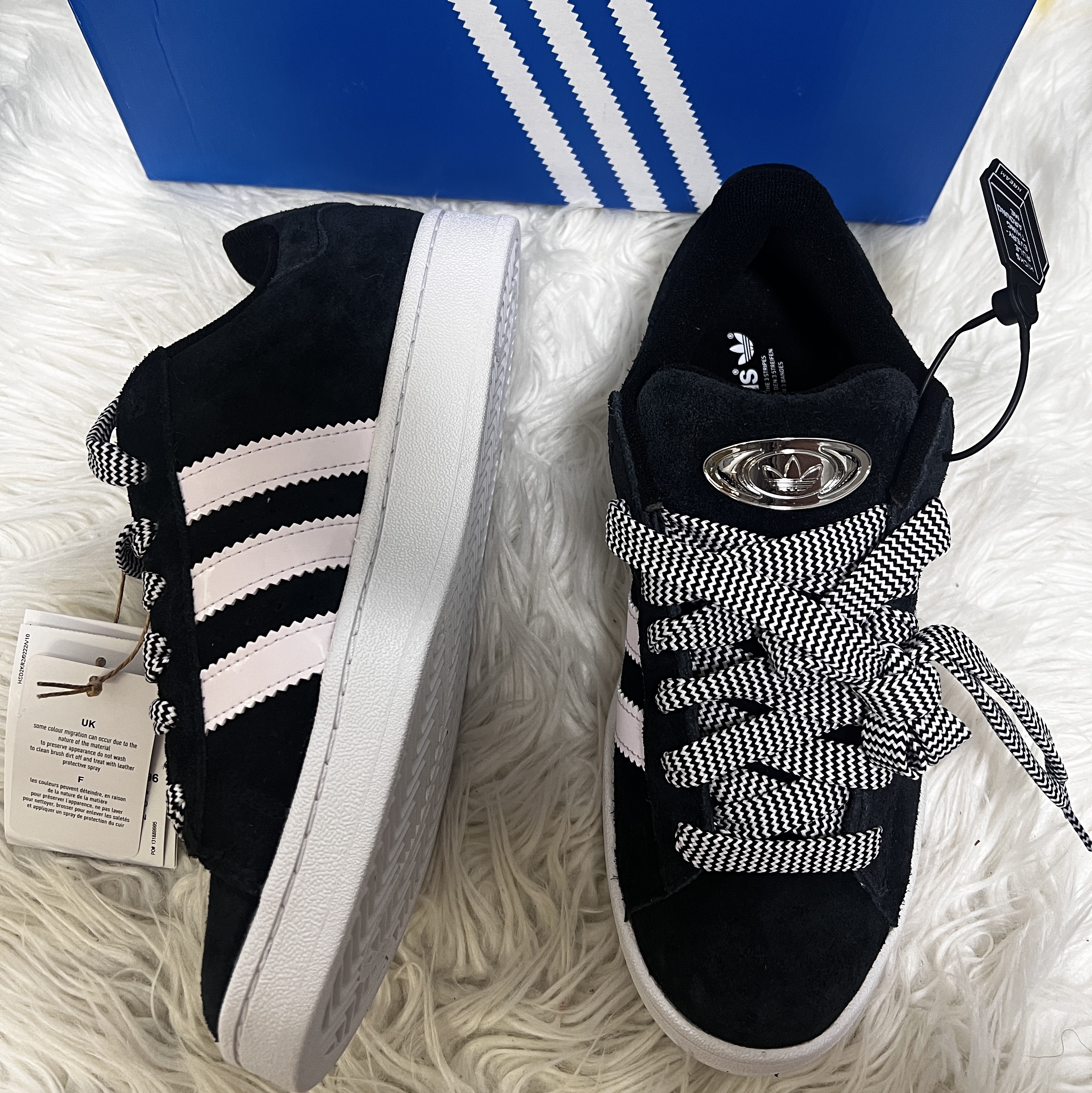 (W) Adidas Campus 00s Core Black Almost Pink 착용 스타일 - 2
